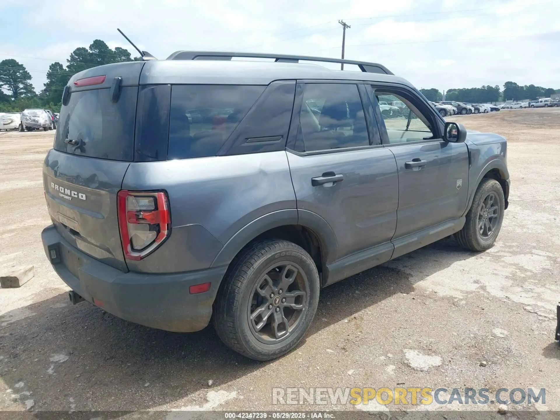 4 Photograph of a damaged car 3FMCR9B67MRA21745 FORD BRONCO SPORT 2021