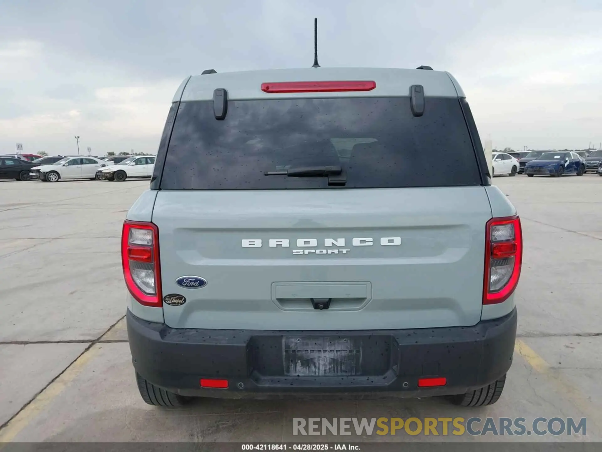 16 Photograph of a damaged car 3FMCR9B67MRB26172 FORD BRONCO SPORT 2021