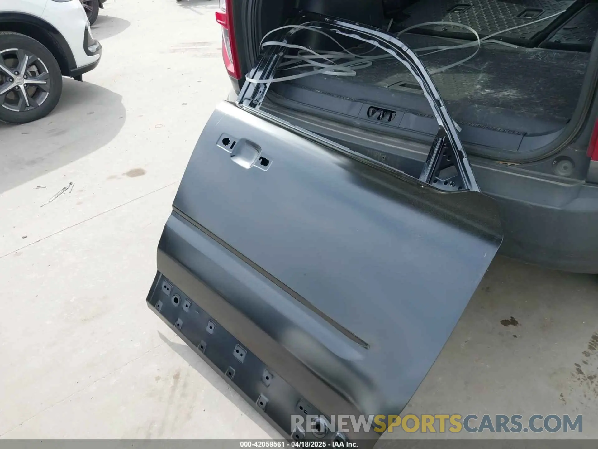12 Photograph of a damaged car 3FMCR9B68MRA12262 FORD BRONCO SPORT 2021