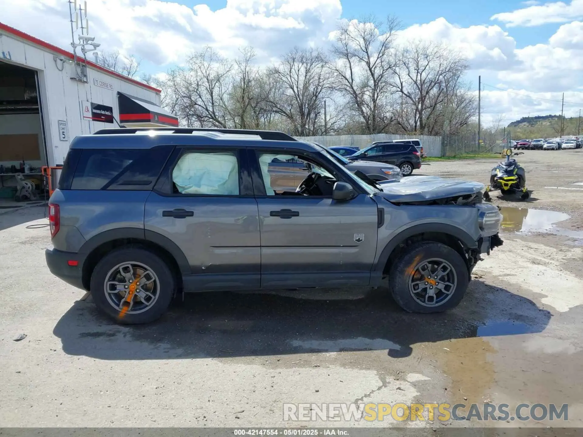 12 Photograph of a damaged car 3FMCR9B68MRA18255 FORD BRONCO SPORT 2021