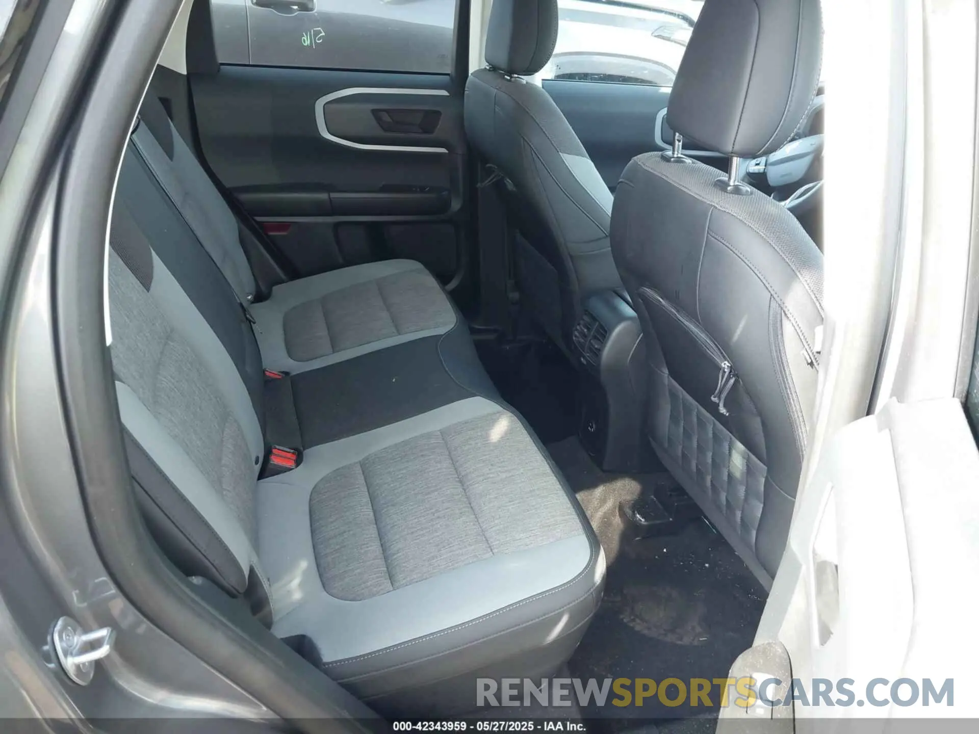 8 Photograph of a damaged car 3FMCR9B68MRA44256 FORD BRONCO SPORT 2021