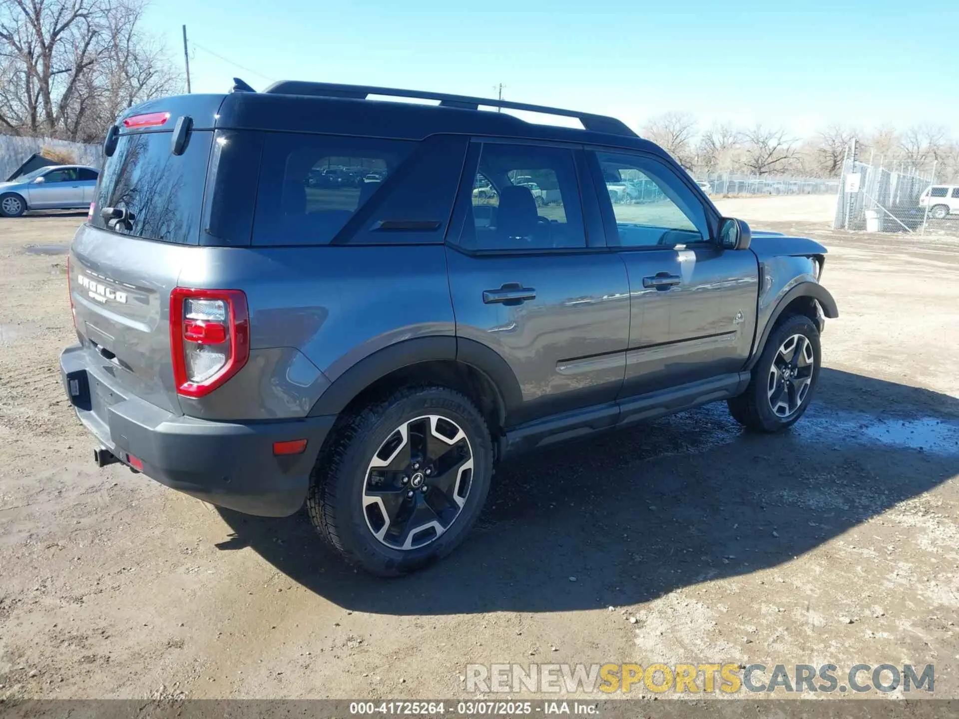 4 Photograph of a damaged car 3FMCR9C62MRA44140 FORD BRONCO SPORT 2021