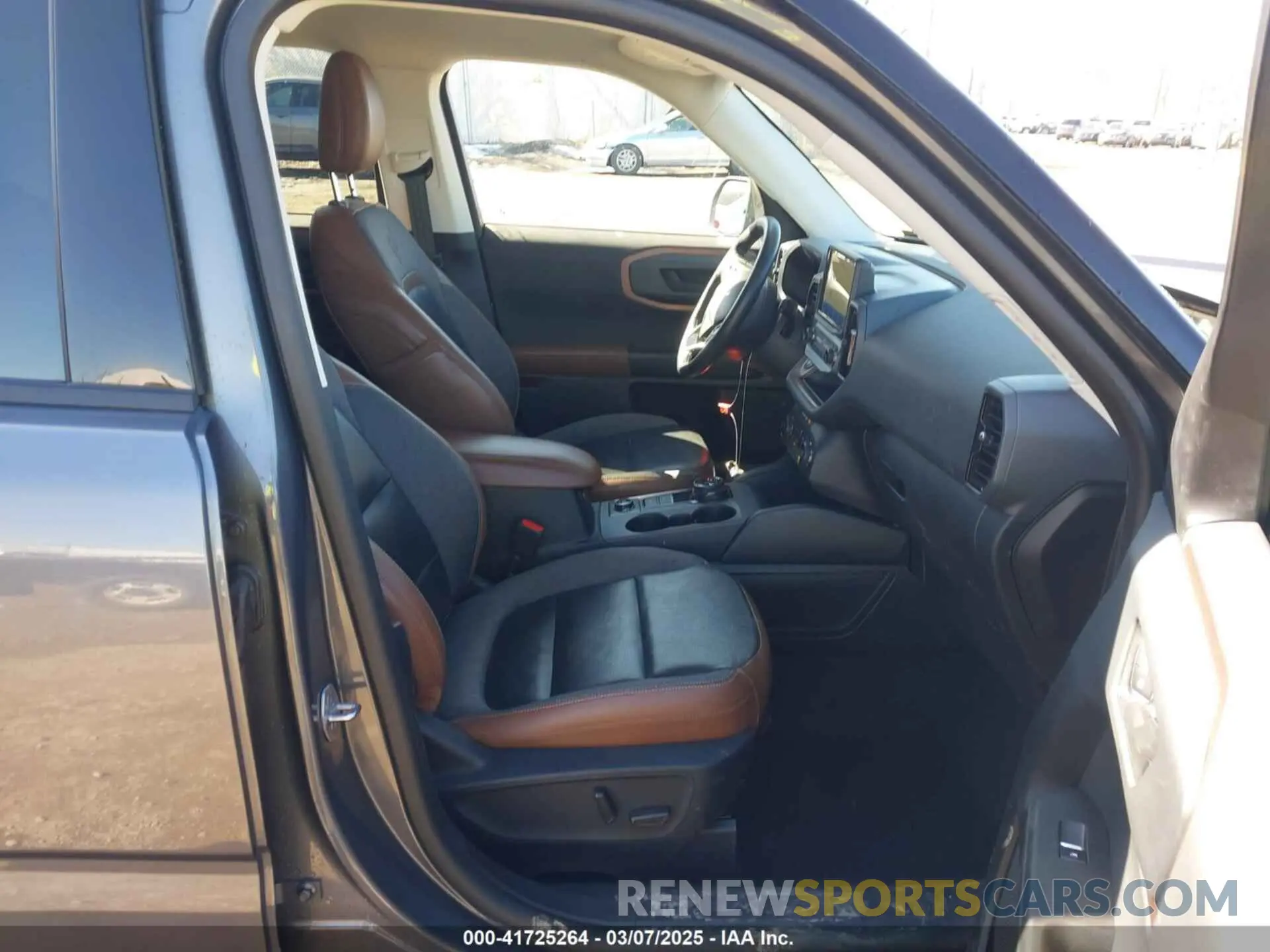 5 Photograph of a damaged car 3FMCR9C62MRA44140 FORD BRONCO SPORT 2021