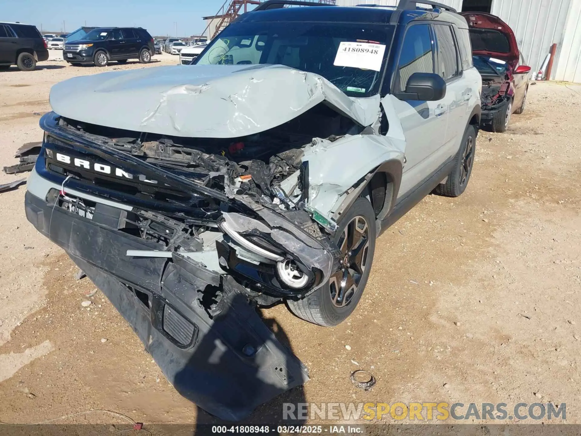 17 Photograph of a damaged car 3FMCR9C63MRA26861 FORD BRONCO SPORT 2021