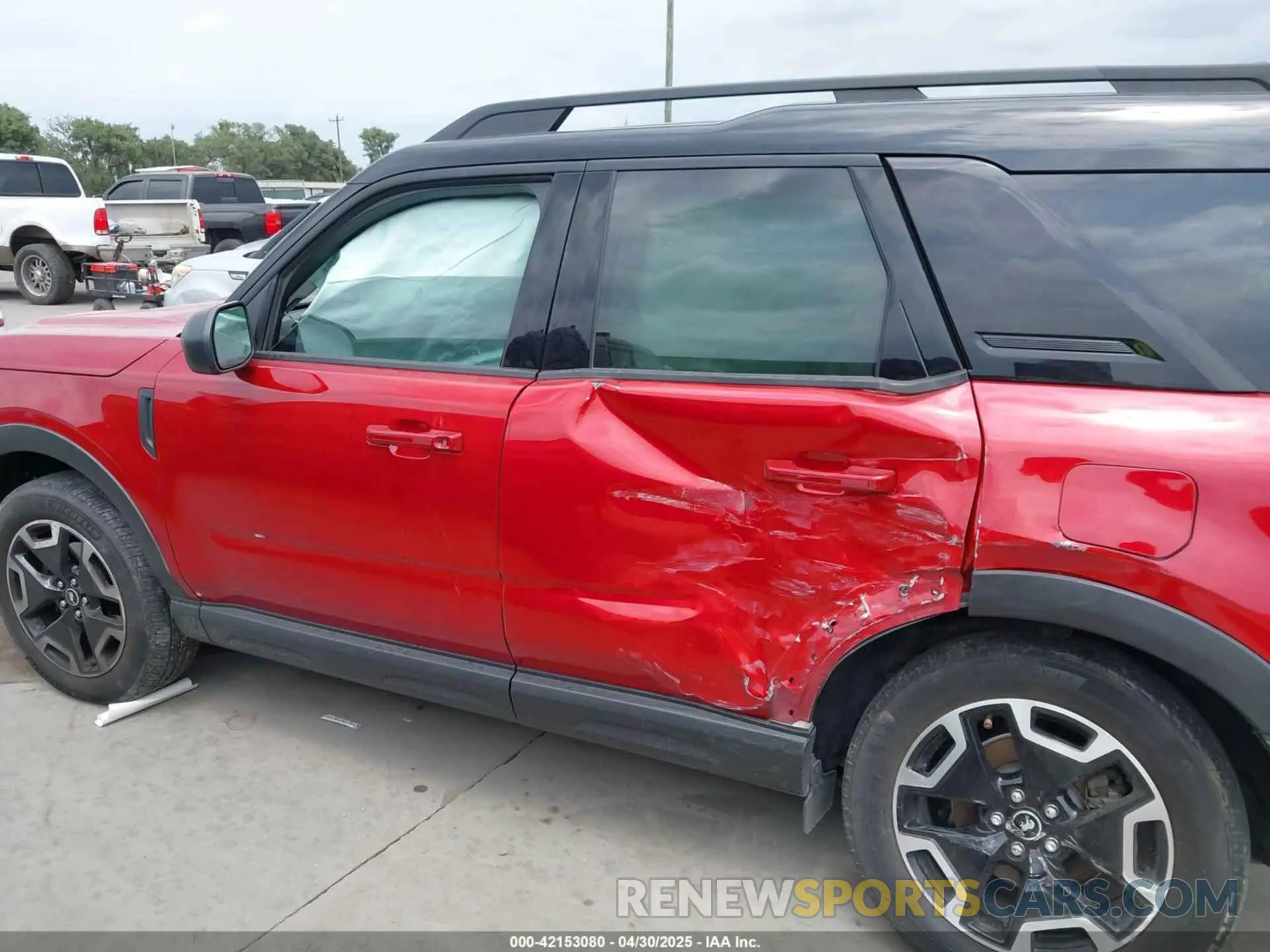 14 Photograph of a damaged car 3FMCR9C65MRA90402 FORD BRONCO SPORT 2021