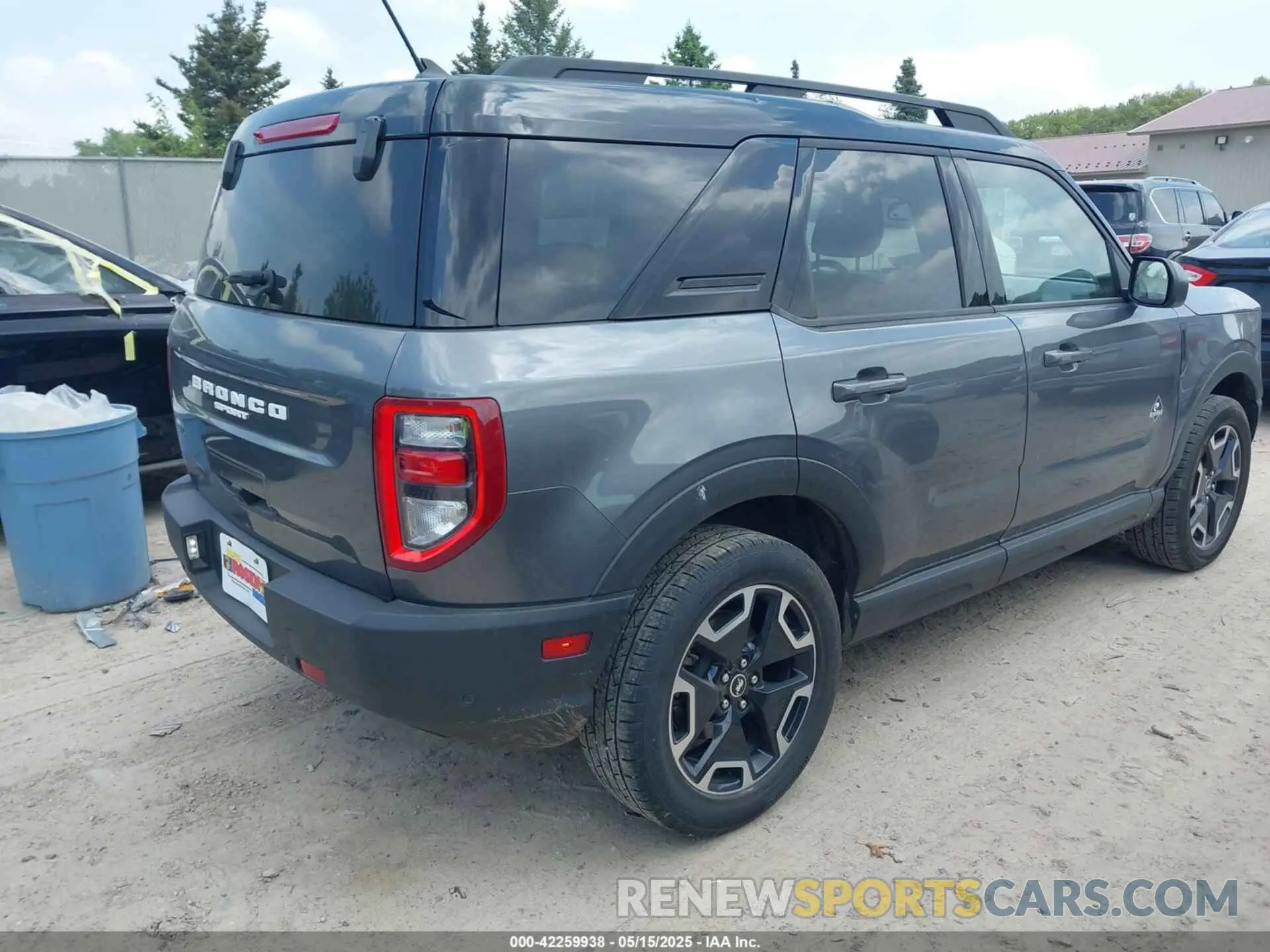 4 Photograph of a damaged car 3FMCR9C67MRA68062 FORD BRONCO SPORT 2021