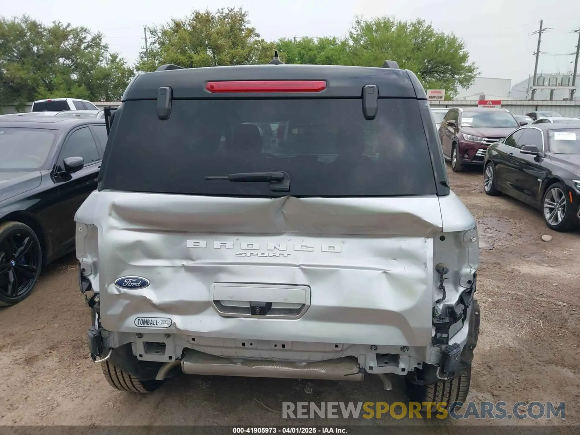 17 Photograph of a damaged car 3FMCR9C67MRA94581 FORD BRONCO SPORT 2021