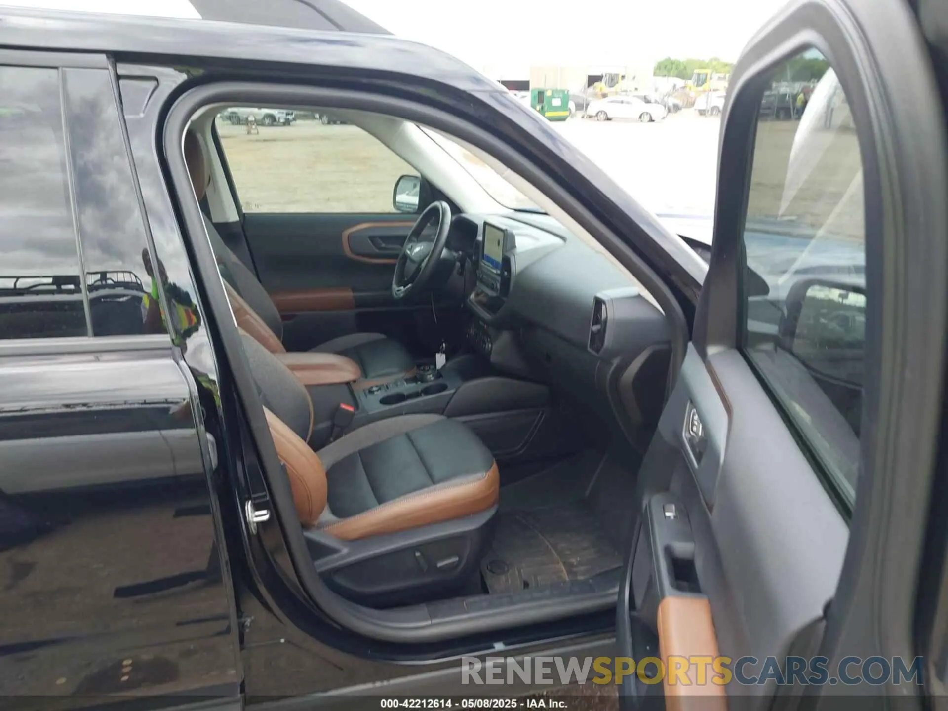 5 Photograph of a damaged car 3FMCR9C67MRB12688 FORD BRONCO SPORT 2021