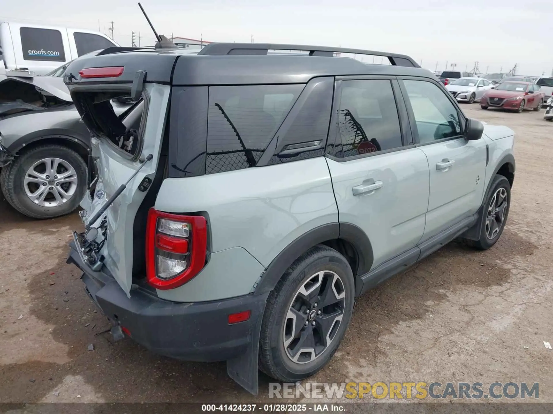 4 Photograph of a damaged car 3FMCR9C68MRA81239 FORD BRONCO SPORT 2021