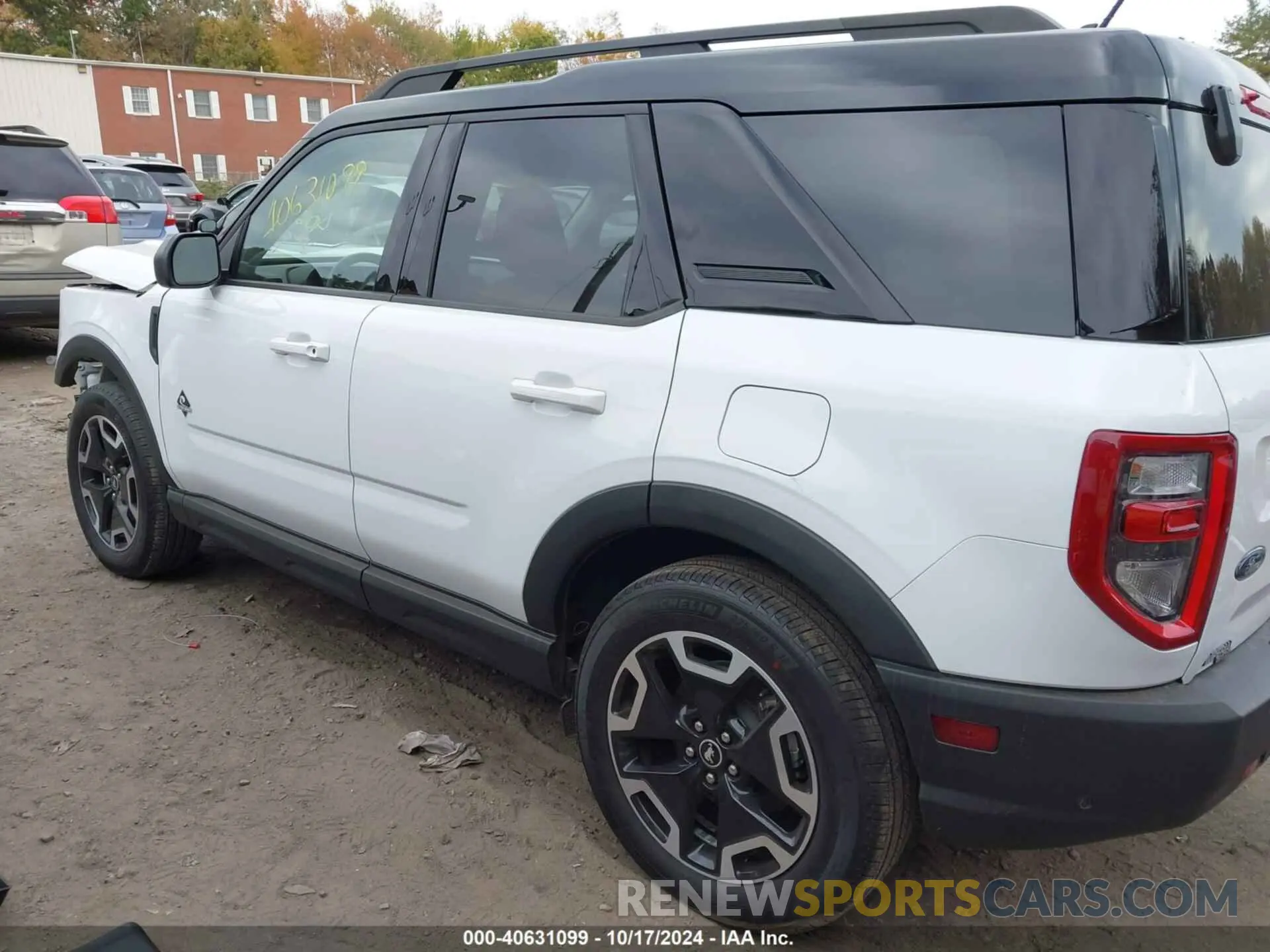 15 Photograph of a damaged car 3FMCR9C69MRA81900 FORD BRONCO SPORT 2021