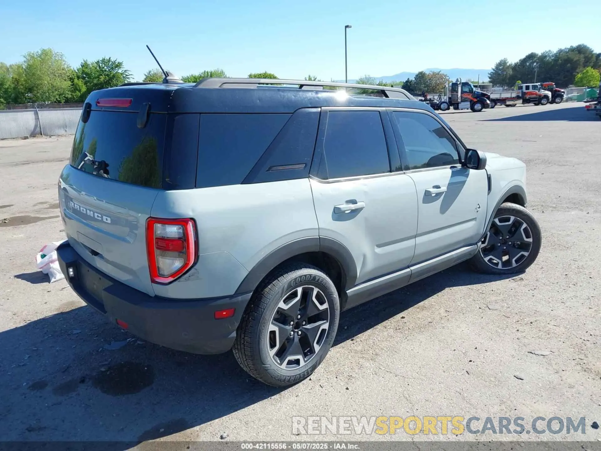 4 Photograph of a damaged car 3FMCR9C69MRB03393 FORD BRONCO SPORT 2021
