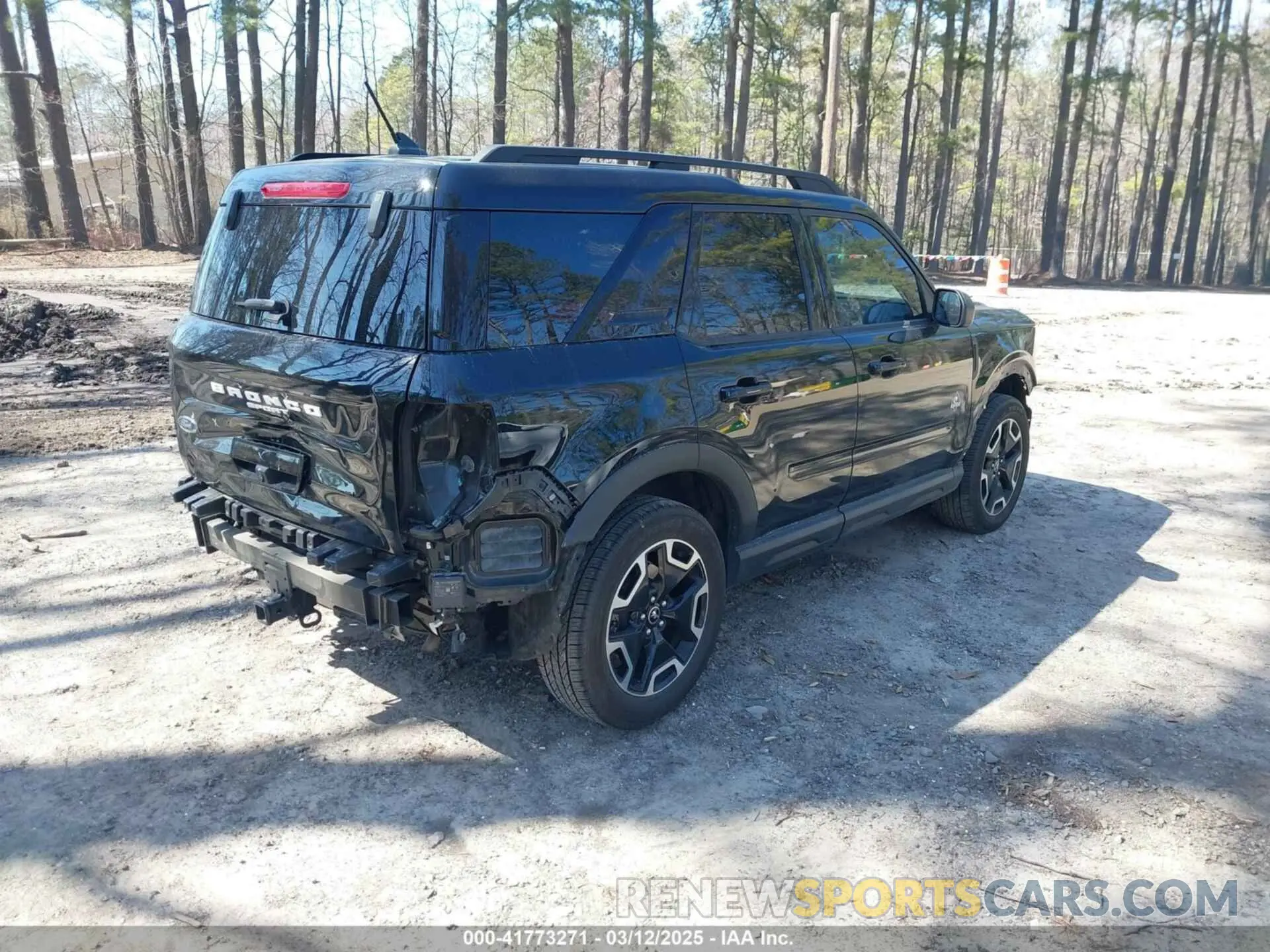 4 Photograph of a damaged car 3FMCR9C69MRB05810 FORD BRONCO SPORT 2021