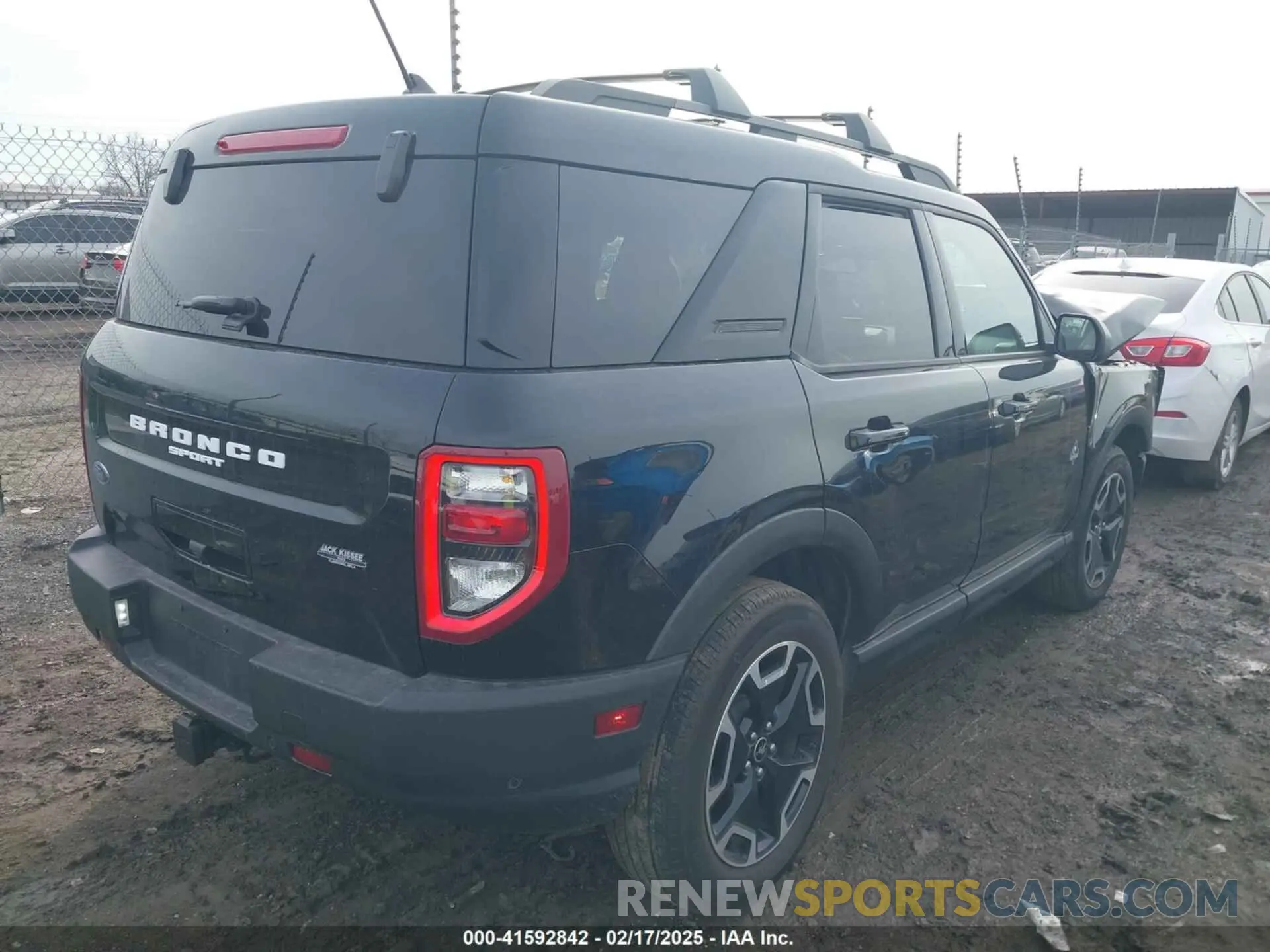 4 Photograph of a damaged car 3FMCR9C6XMRB10711 FORD BRONCO SPORT 2021