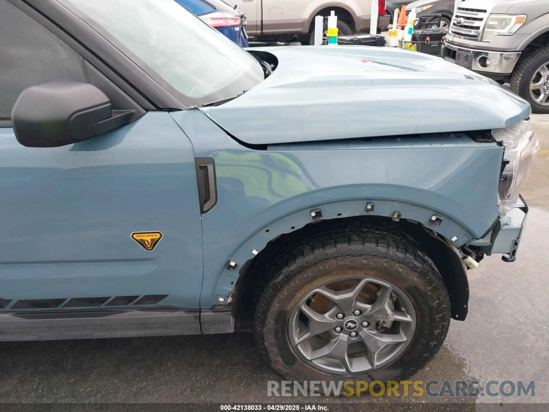 18 Photograph of a damaged car 3FMCR9D90MRA03899 FORD BRONCO SPORT 2021
