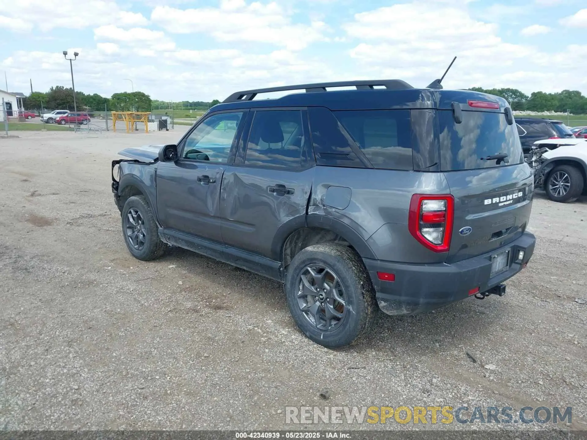 3 Photograph of a damaged car 3FMCR9D93MRA58427 FORD BRONCO SPORT 2021