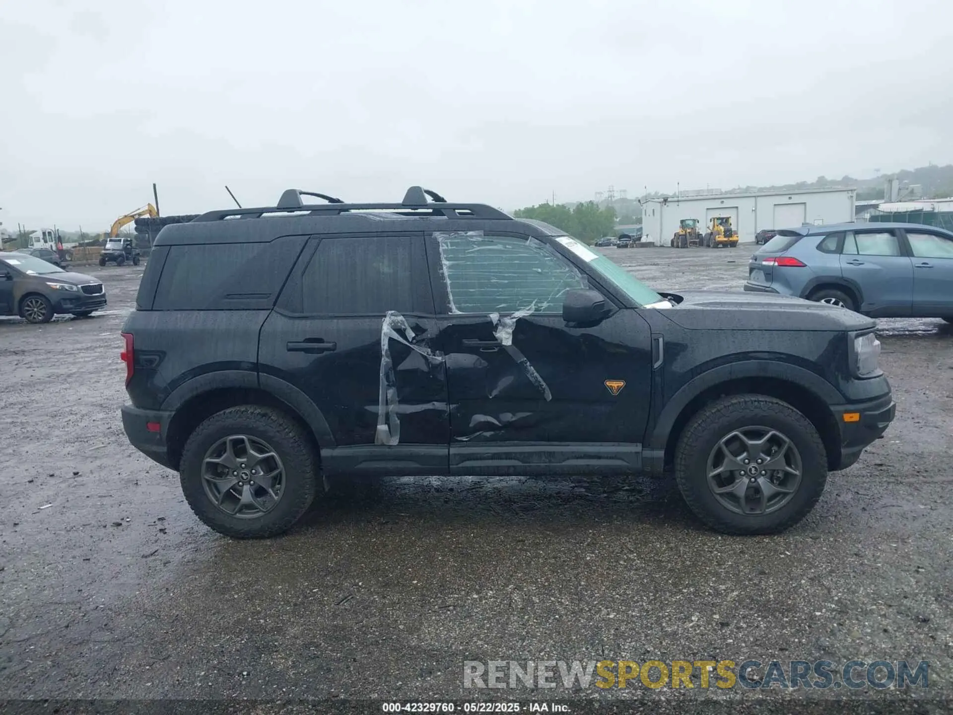 13 Photograph of a damaged car 3FMCR9D95MRB36240 FORD BRONCO SPORT 2021