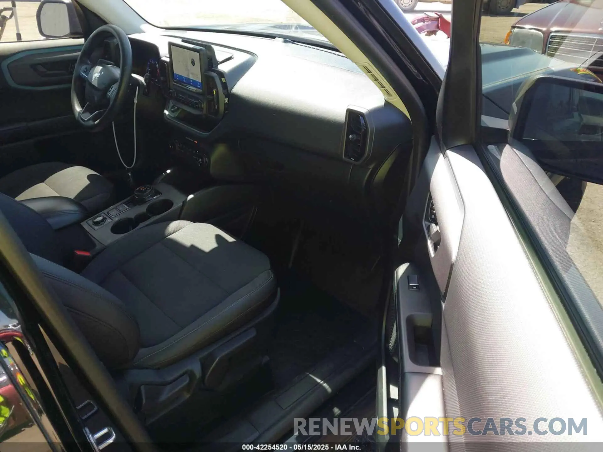 5 Photograph of a damaged car 3FMCR9D97MRA31313 FORD BRONCO SPORT 2021
