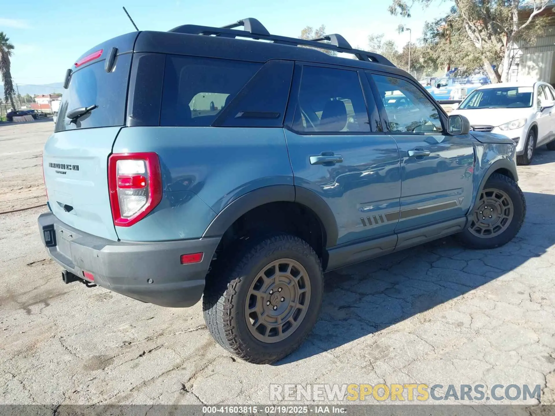 4 Photograph of a damaged car 3FMCR9F93MRA38756 FORD BRONCO SPORT 2021
