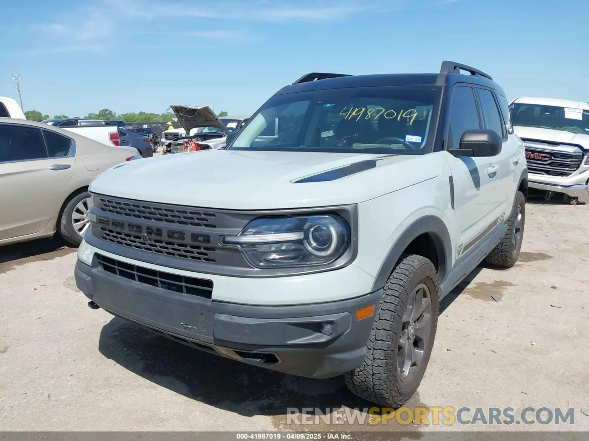 2 Photograph of a damaged car 3FMCR9F9XMRA13143 FORD BRONCO SPORT 2021