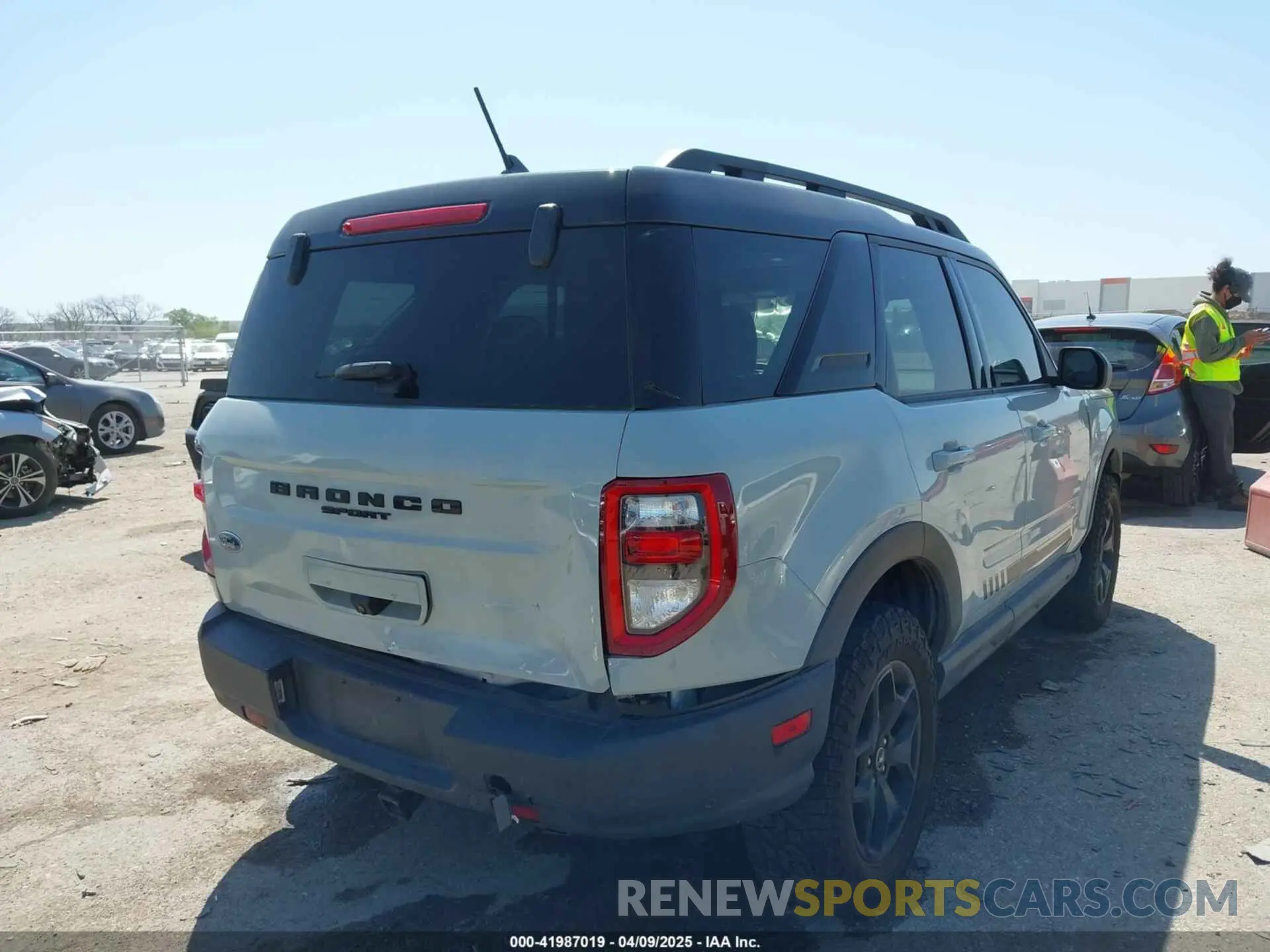 4 Photograph of a damaged car 3FMCR9F9XMRA13143 FORD BRONCO SPORT 2021