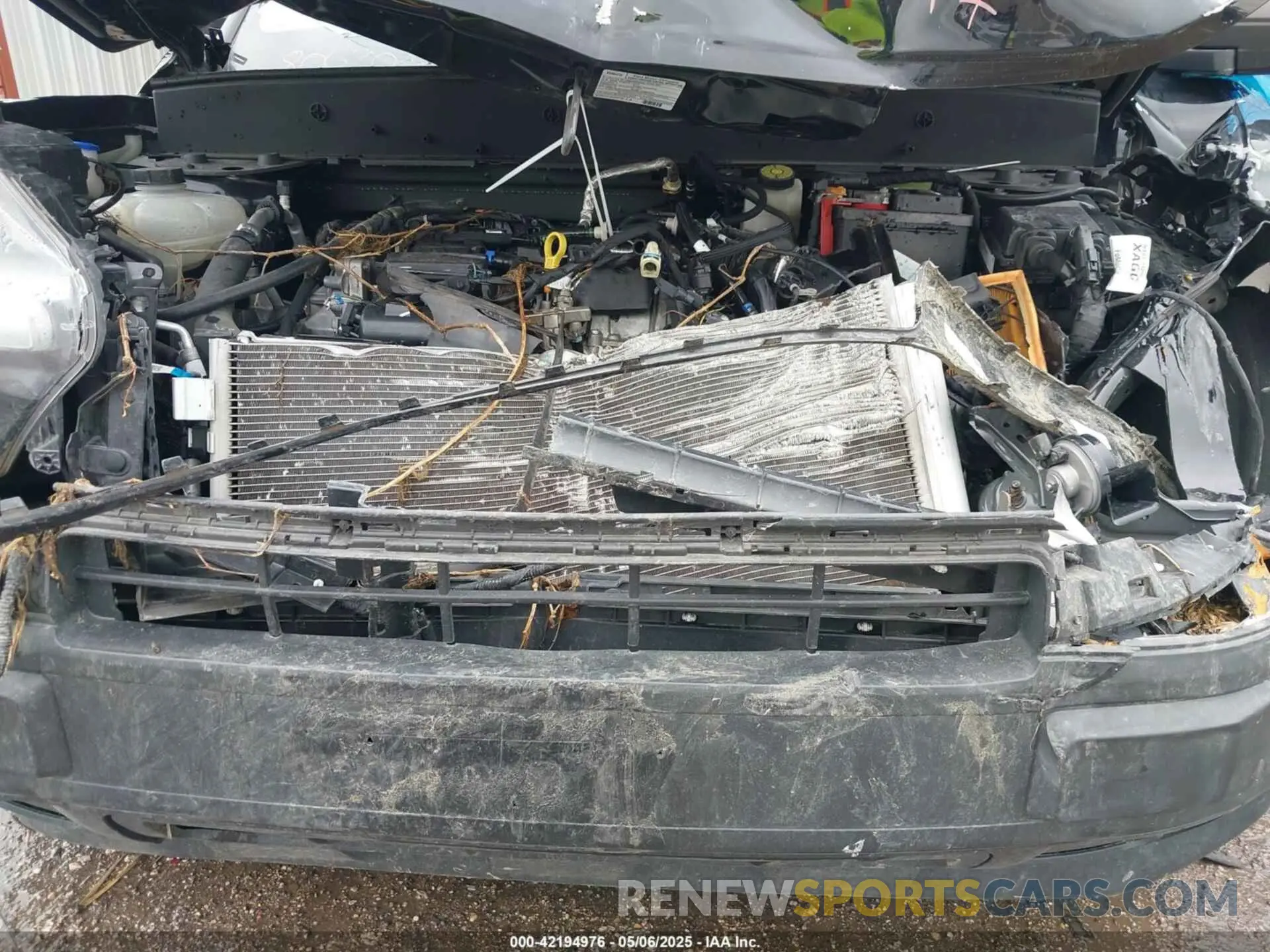 10 Photograph of a damaged car 3FMCR9A67NRD31297 FORD BRONCO SPORT 2022