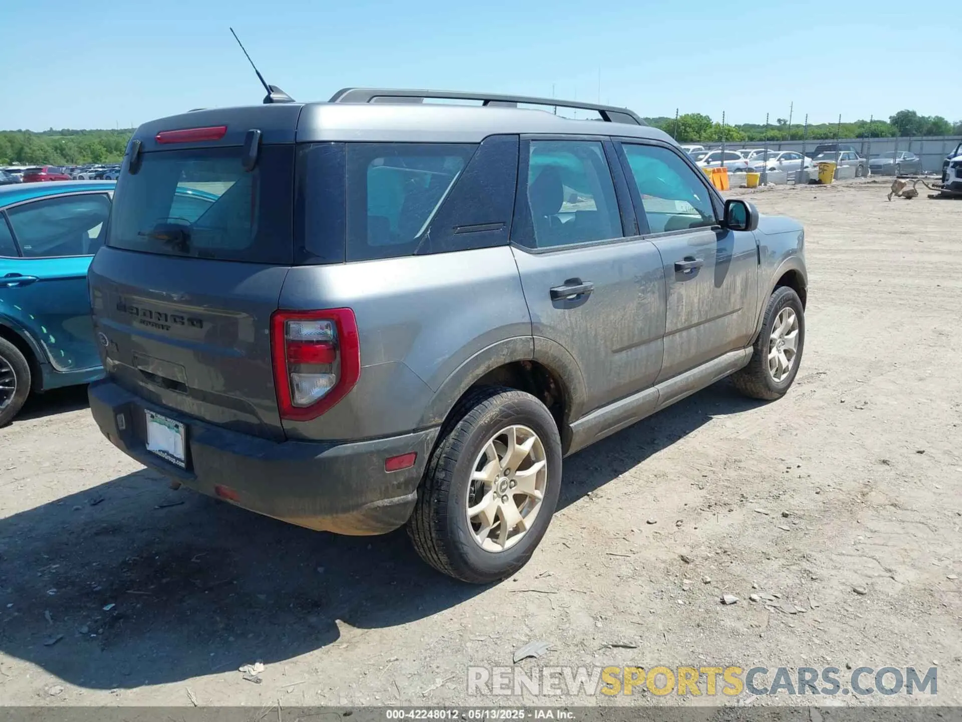 4 Photograph of a damaged car 3FMCR9A6XNRD81059 FORD BRONCO SPORT 2022