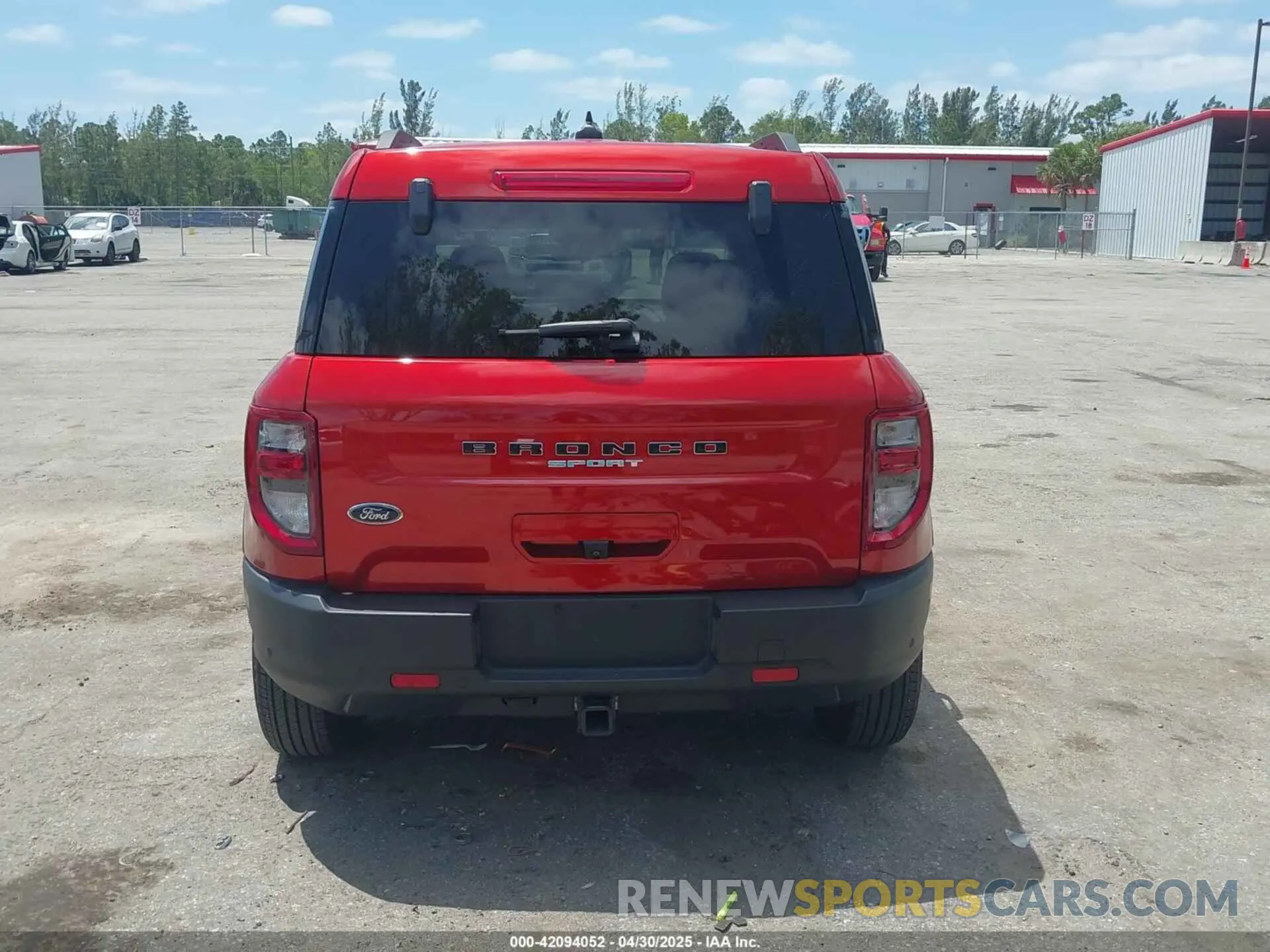 17 Photograph of a damaged car 3FMCR9B60NRD34492 FORD BRONCO SPORT 2022