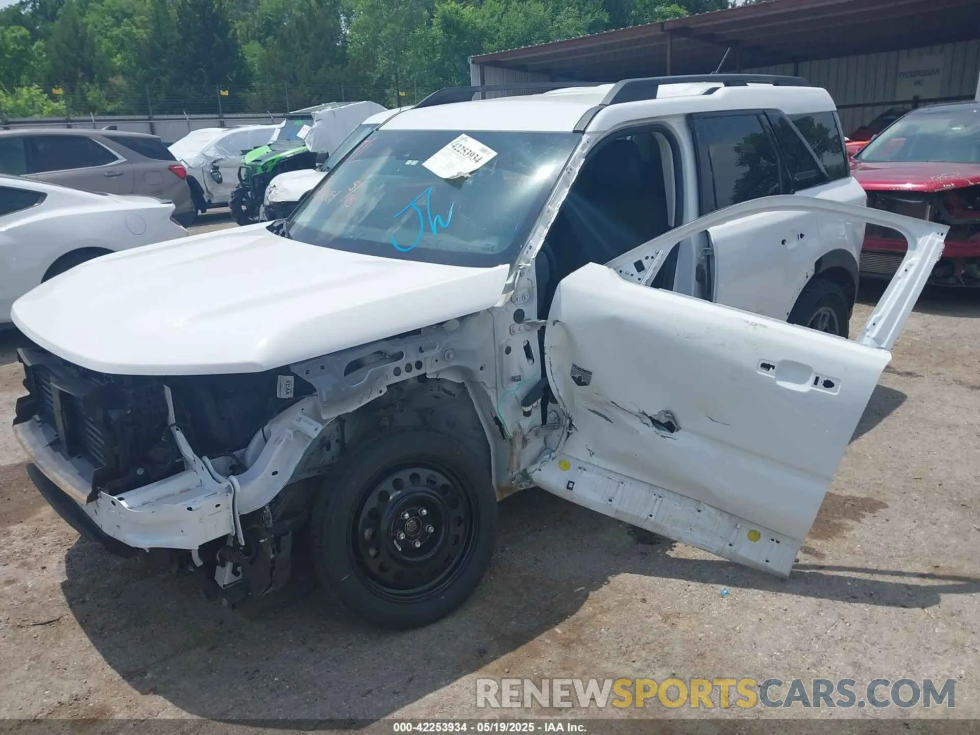 18 Photograph of a damaged car 3FMCR9B60NRE09790 FORD BRONCO SPORT 2022