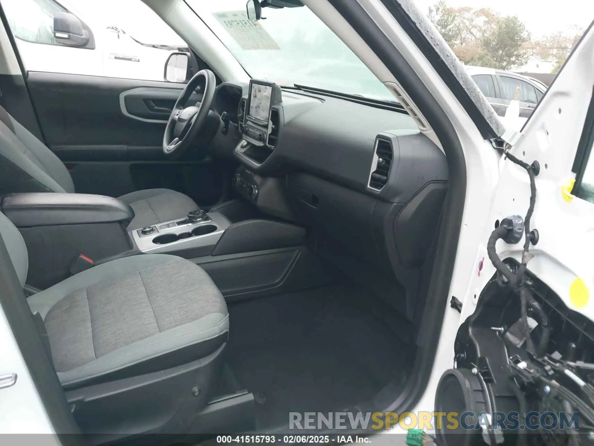 5 Photograph of a damaged car 3FMCR9B61NRD06121 FORD BRONCO SPORT 2022