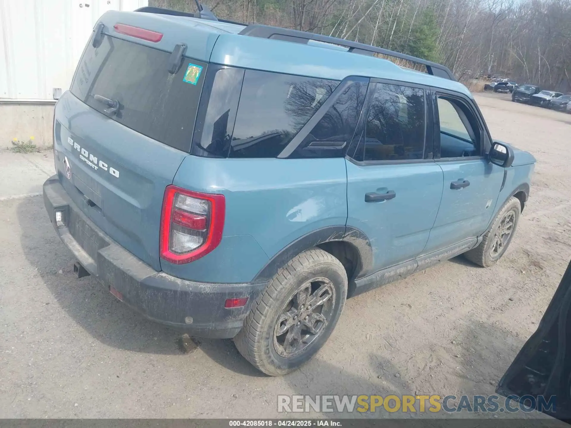 4 Photograph of a damaged car 3FMCR9B62NRD32680 FORD BRONCO SPORT 2022