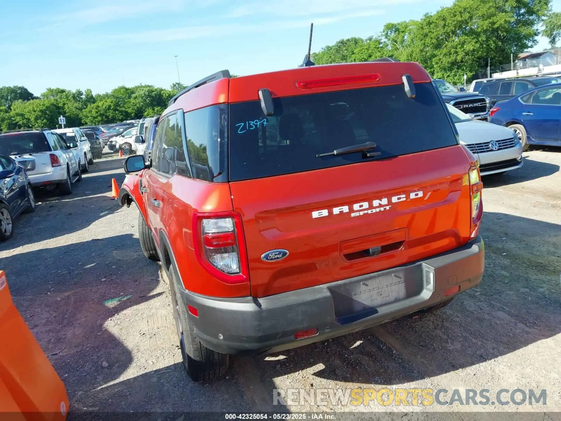 3 Photograph of a damaged car 3FMCR9B62NRE17681 FORD BRONCO SPORT 2022