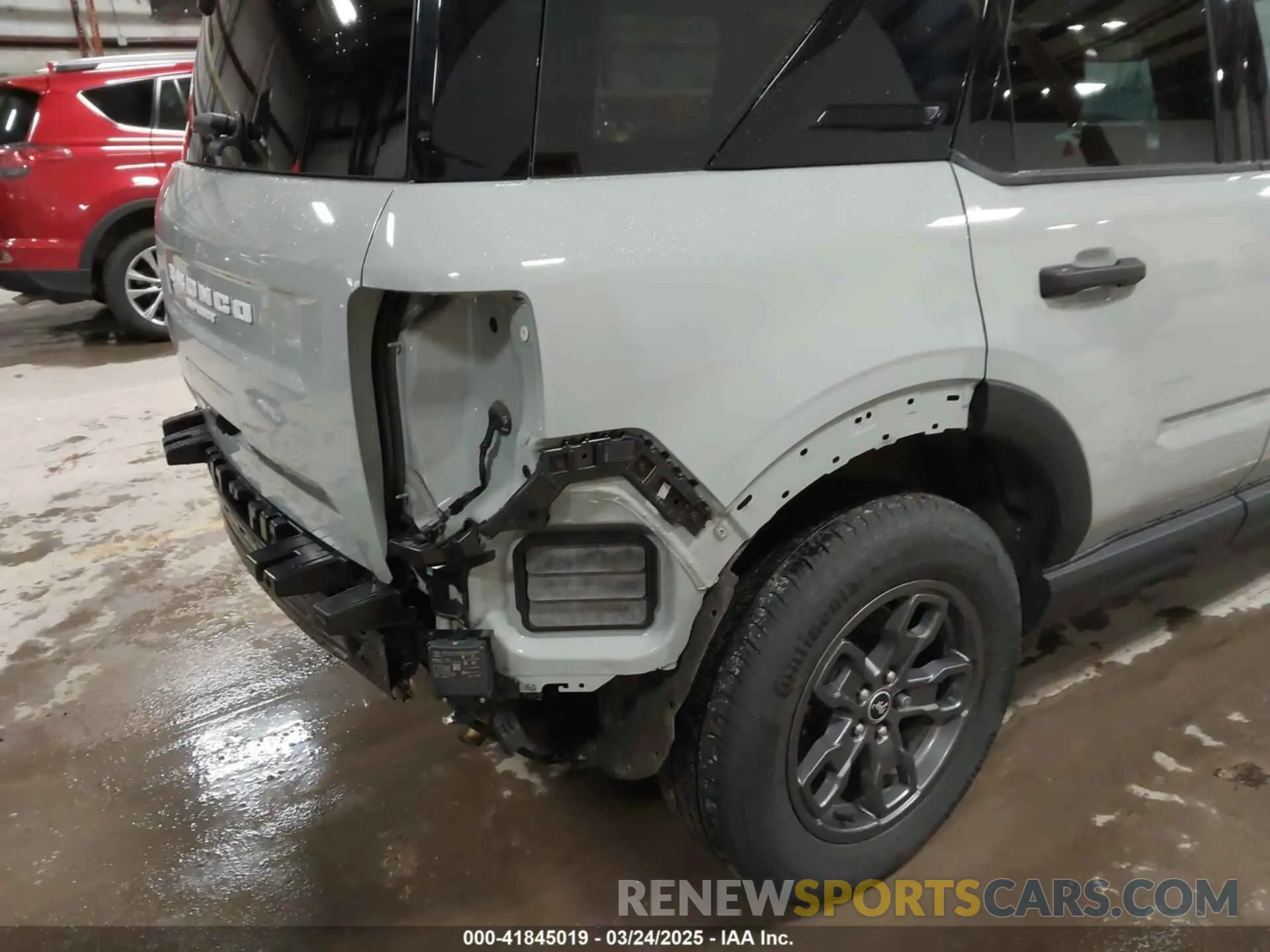 17 Photograph of a damaged car 3FMCR9B62NRE36683 FORD BRONCO SPORT 2022