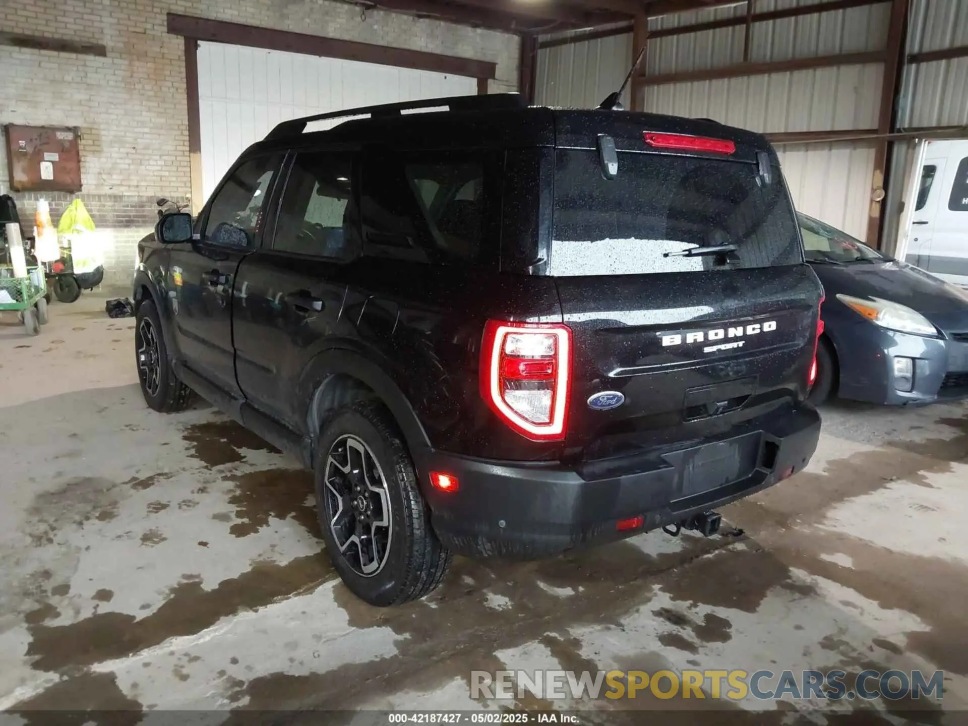 3 Photograph of a damaged car 3FMCR9B63NRD14835 FORD BRONCO SPORT 2022