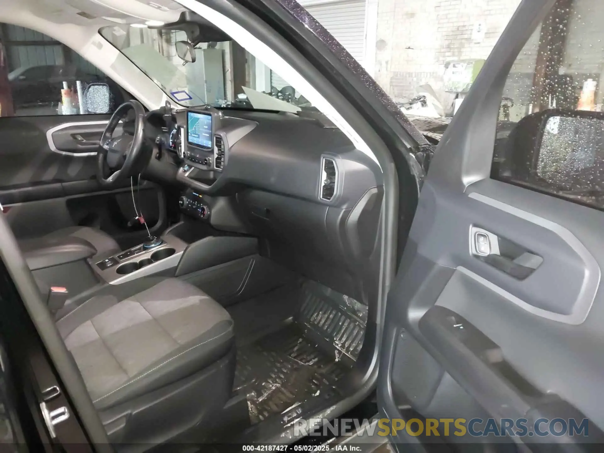 5 Photograph of a damaged car 3FMCR9B63NRD14835 FORD BRONCO SPORT 2022