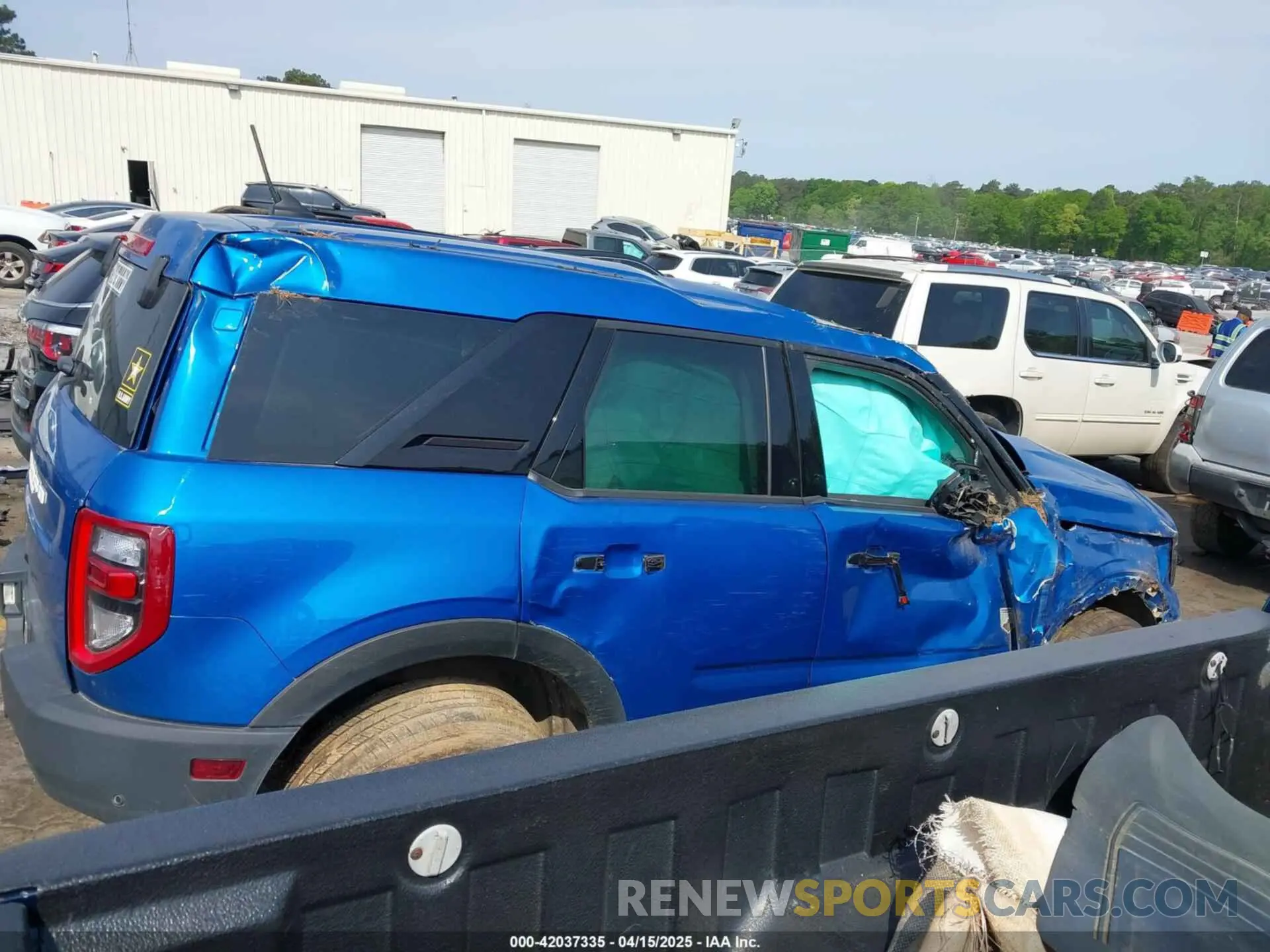 12 Photograph of a damaged car 3FMCR9B63NRD58754 FORD BRONCO SPORT 2022
