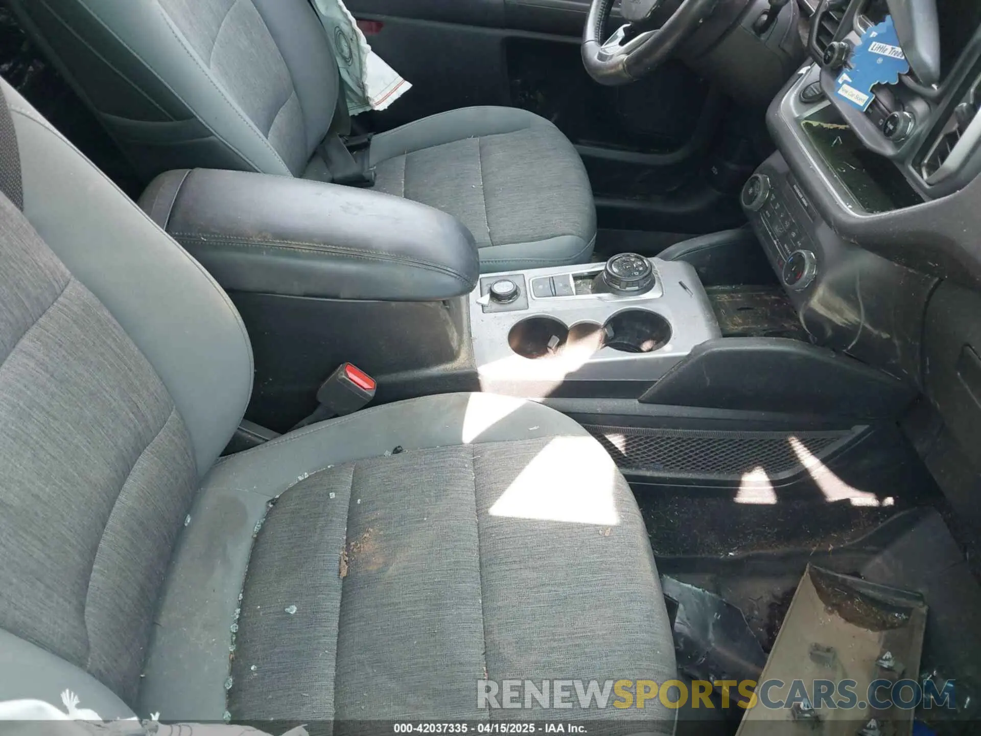 5 Photograph of a damaged car 3FMCR9B63NRD58754 FORD BRONCO SPORT 2022