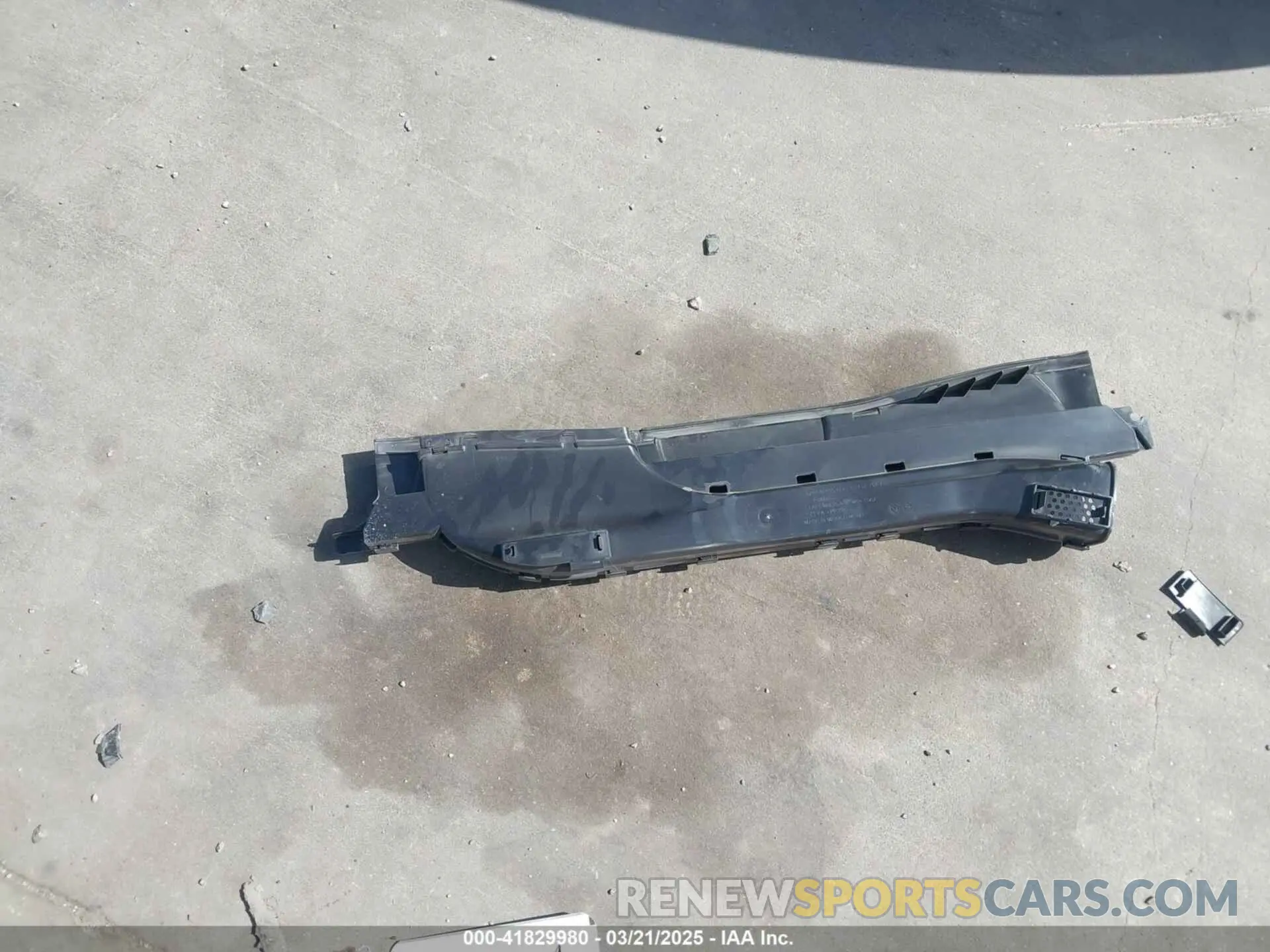 12 Photograph of a damaged car 3FMCR9B64NRD17016 FORD BRONCO SPORT 2022