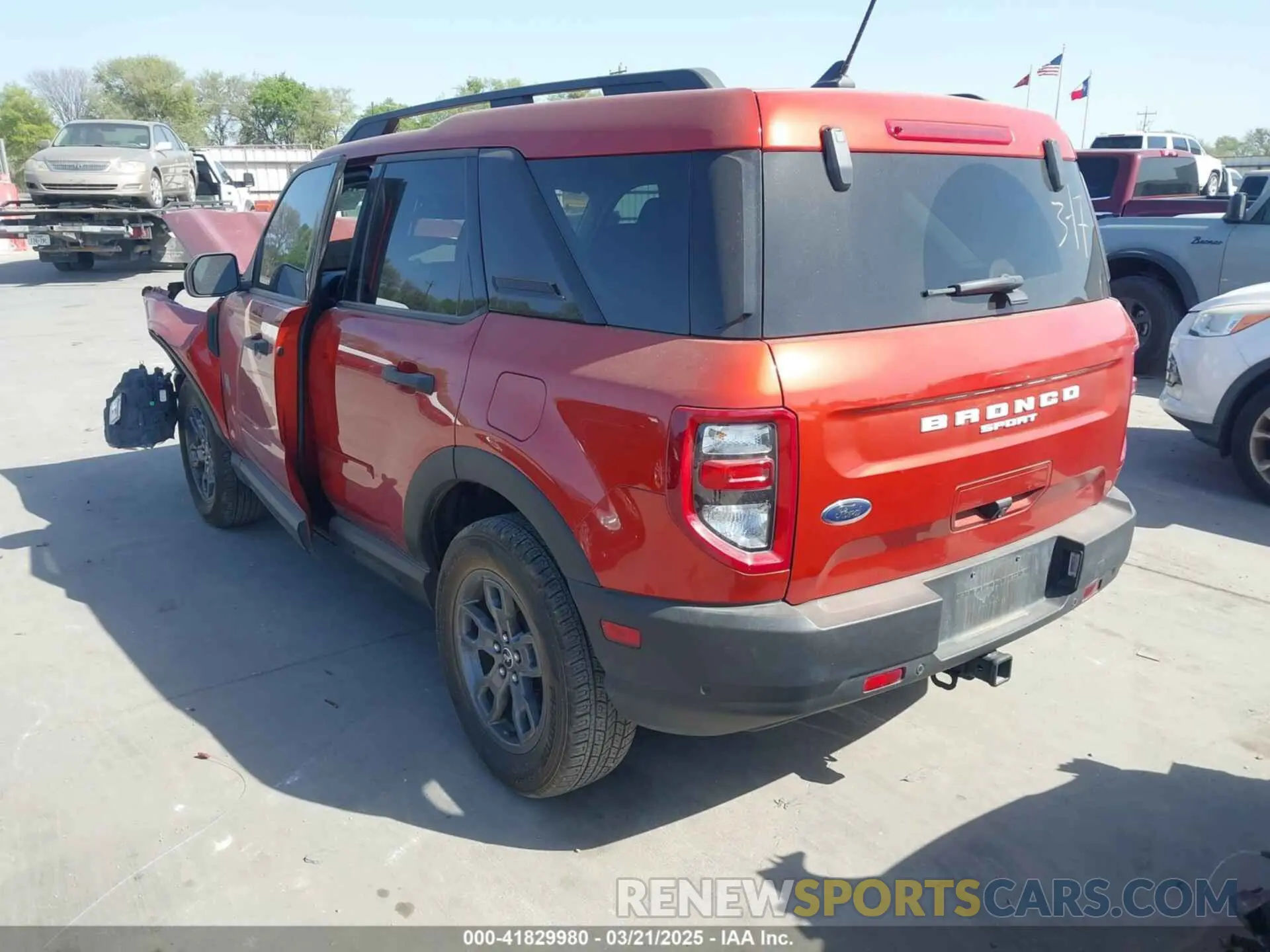3 Photograph of a damaged car 3FMCR9B64NRD17016 FORD BRONCO SPORT 2022