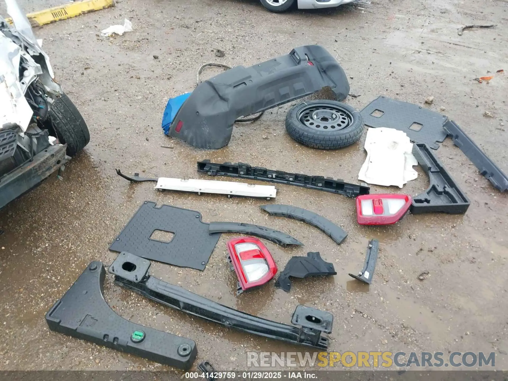 12 Photograph of a damaged car 3FMCR9B64NRE03619 FORD BRONCO SPORT 2022