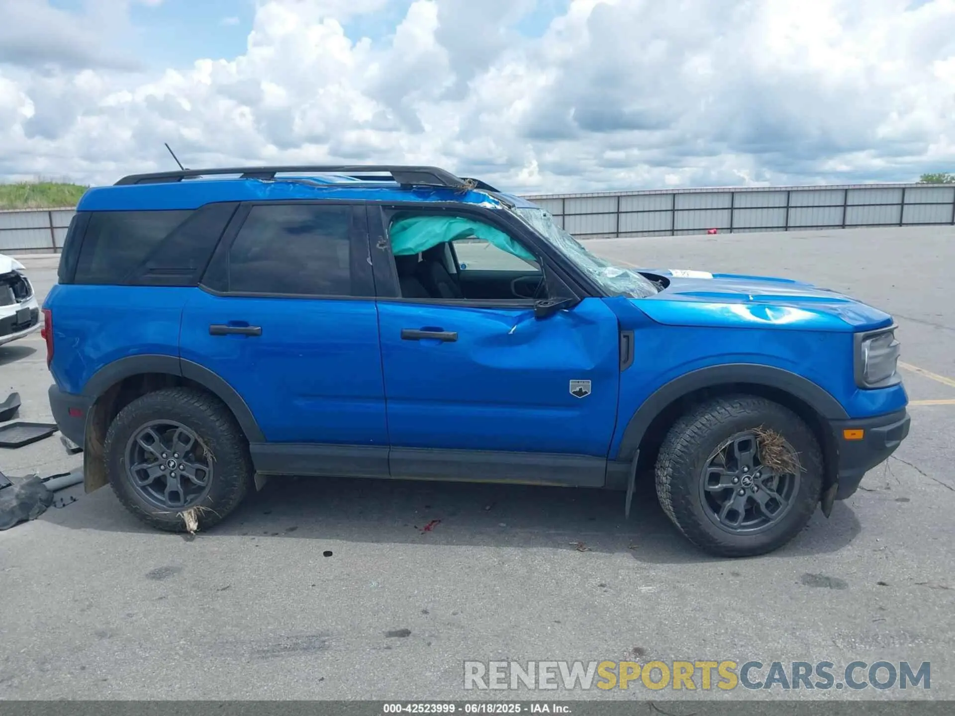 13 Photograph of a damaged car 3FMCR9B65NRD23469 FORD BRONCO SPORT 2022