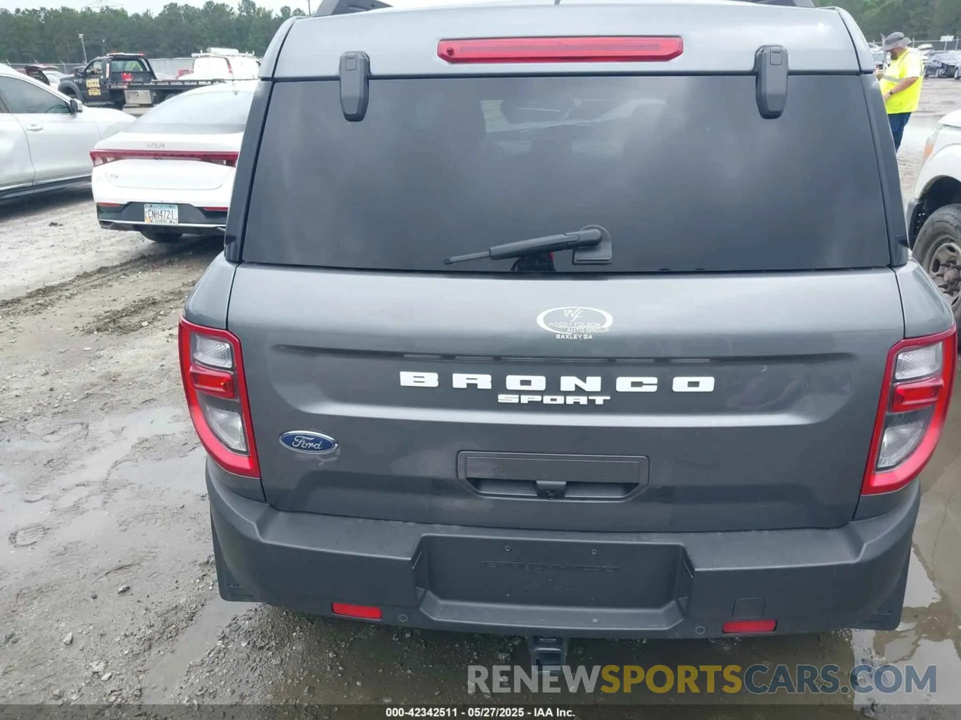 16 Photograph of a damaged car 3FMCR9B65NRD41681 FORD BRONCO SPORT 2022