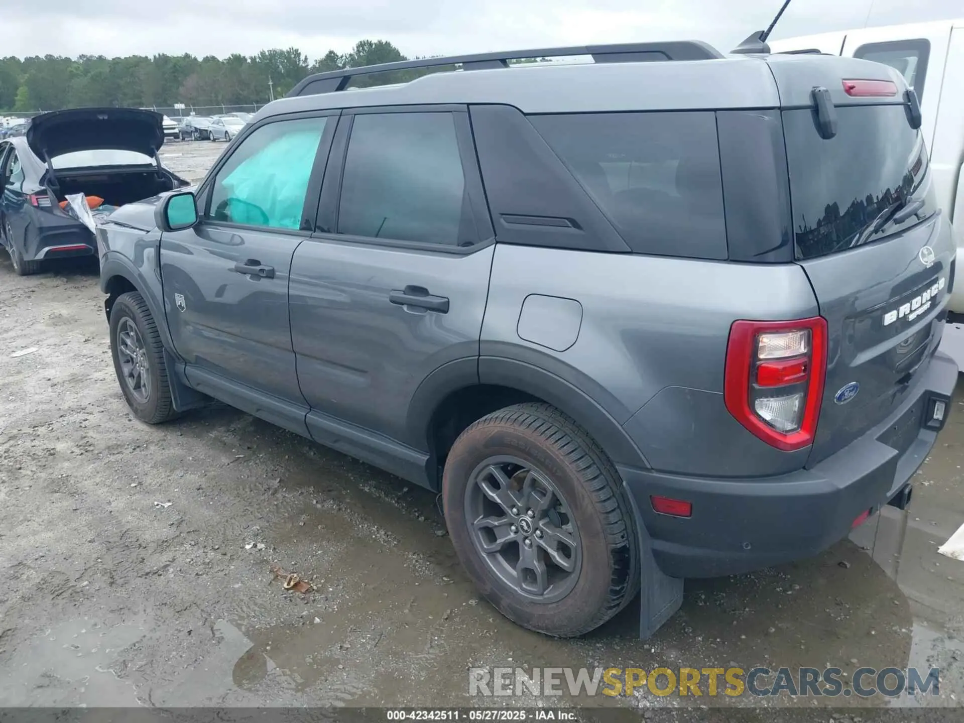 3 Photograph of a damaged car 3FMCR9B65NRD41681 FORD BRONCO SPORT 2022