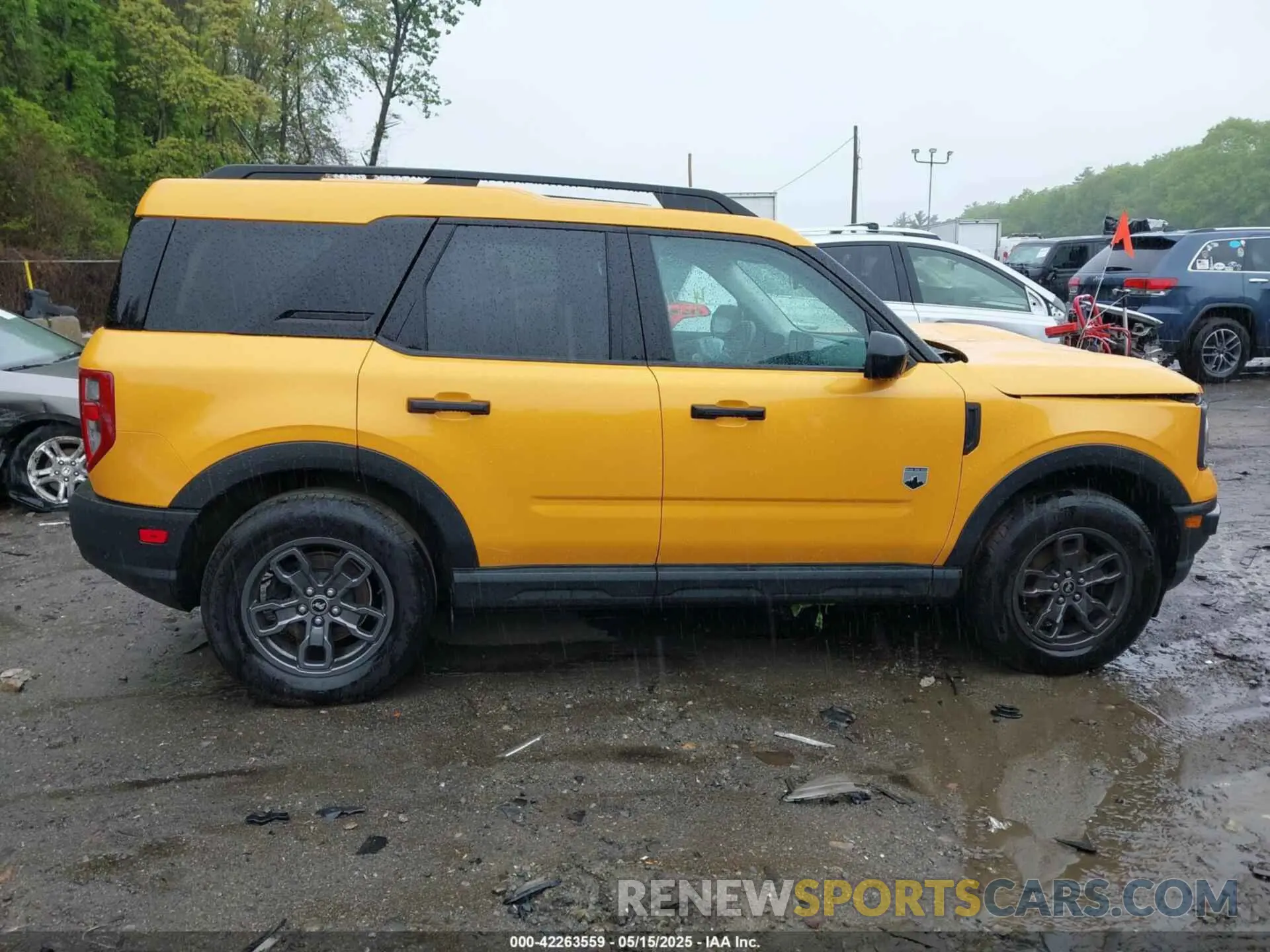 13 Photograph of a damaged car 3FMCR9B65NRD64930 FORD BRONCO SPORT 2022