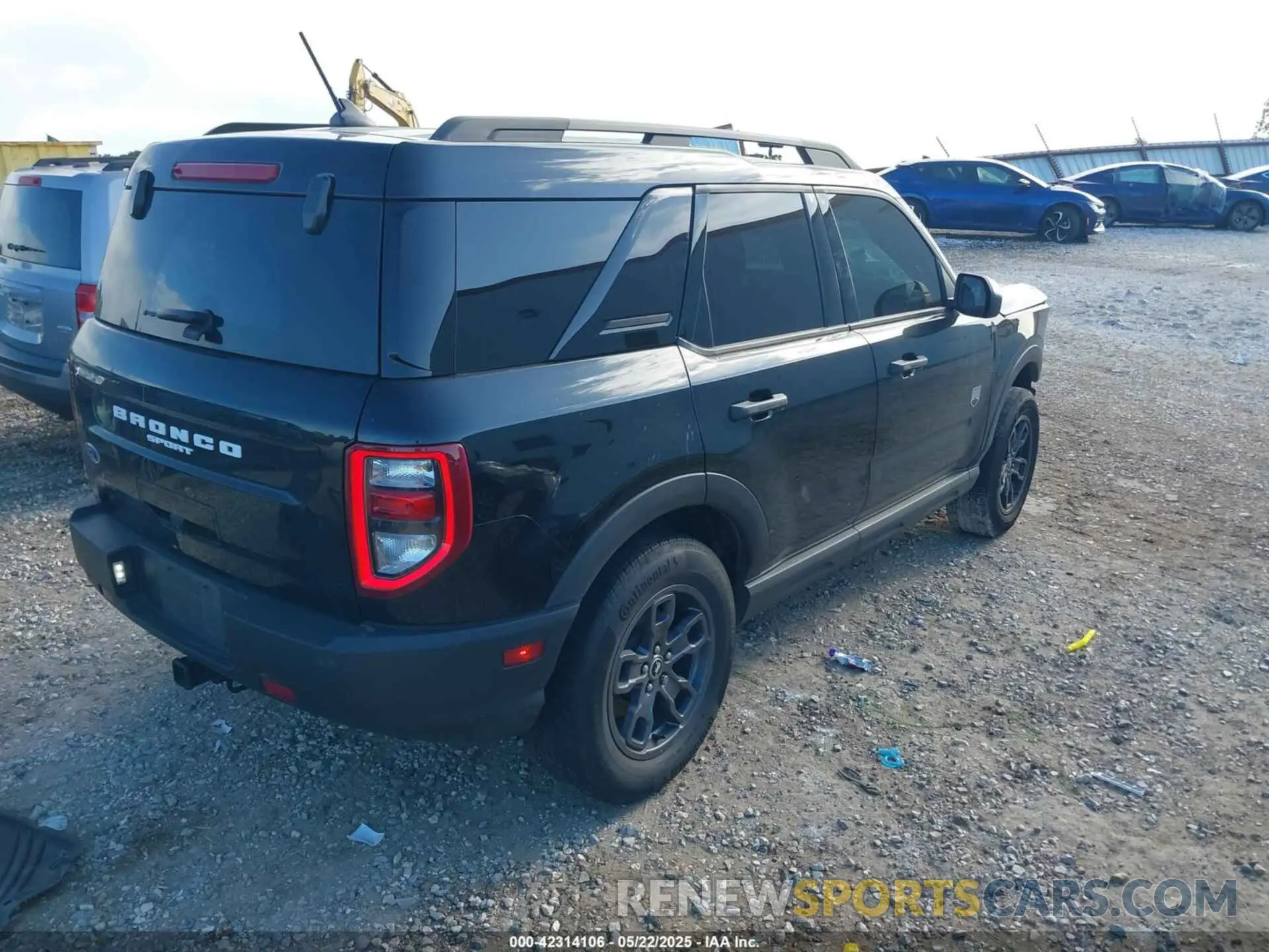 4 Photograph of a damaged car 3FMCR9B65NRE05170 FORD BRONCO SPORT 2022