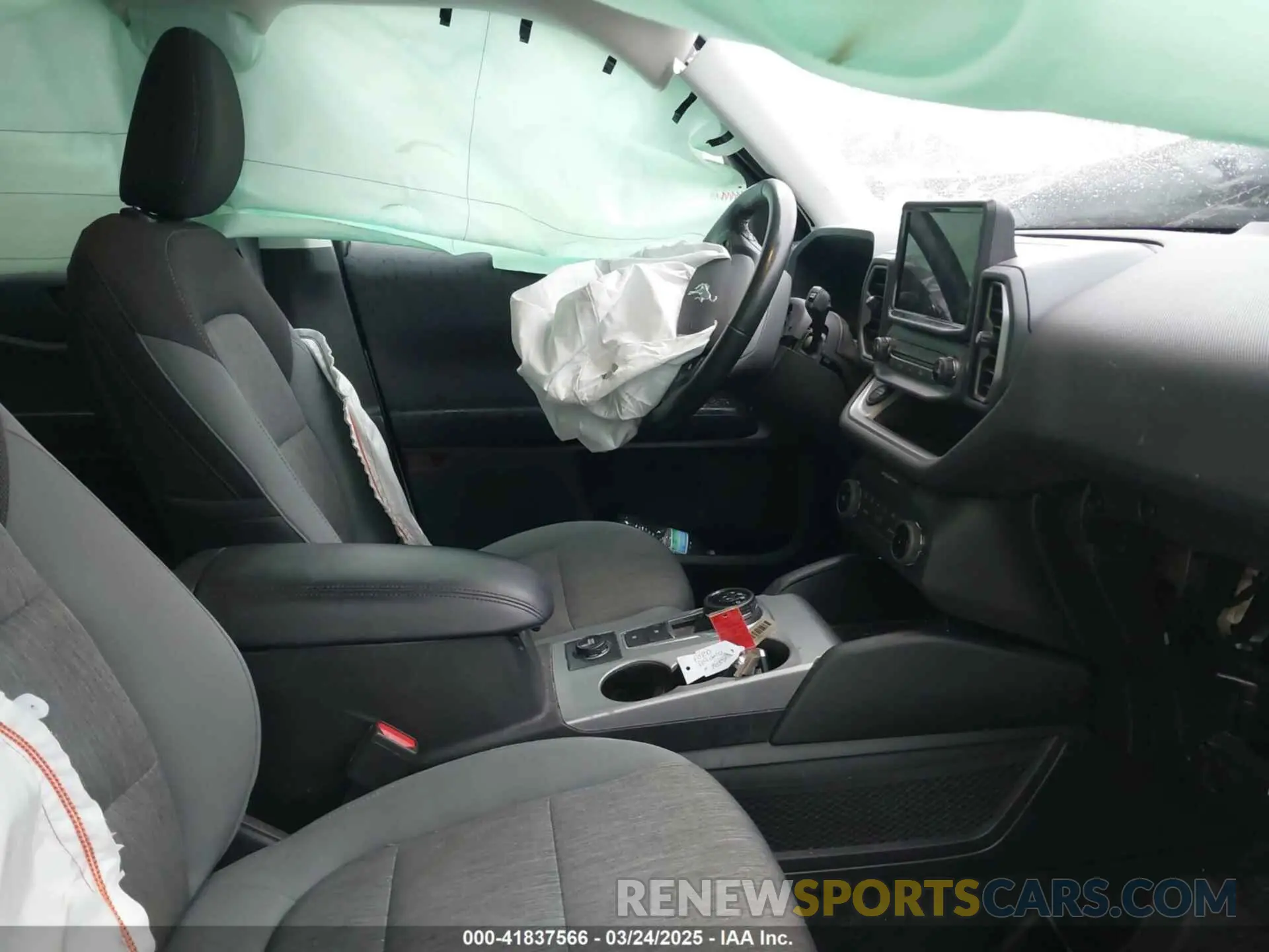 5 Photograph of a damaged car 3FMCR9B66NRD07748 FORD BRONCO SPORT 2022