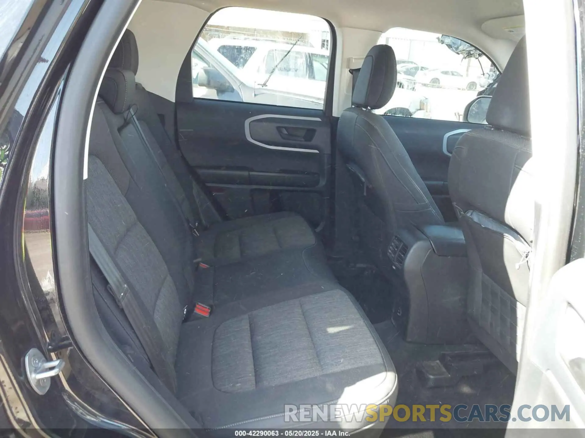 8 Photograph of a damaged car 3FMCR9B66NRD32360 FORD BRONCO SPORT 2022