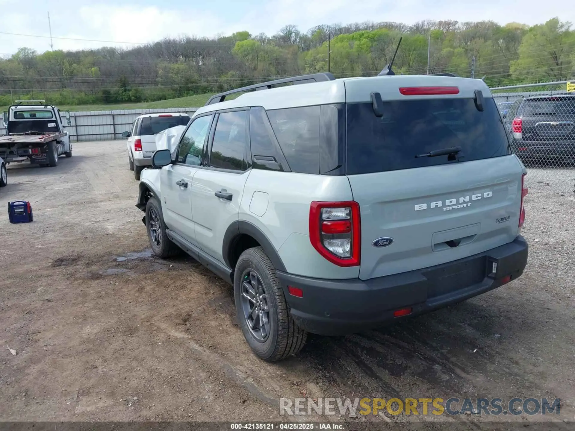 3 Photograph of a damaged car 3FMCR9B66NRD32438 FORD BRONCO SPORT 2022