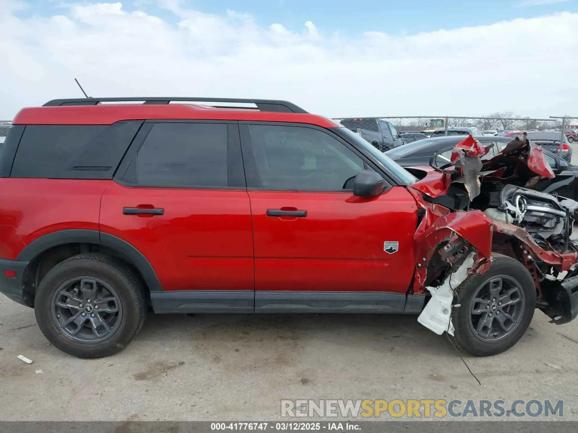 13 Photograph of a damaged car 3FMCR9B67NRE16574 FORD BRONCO SPORT 2022