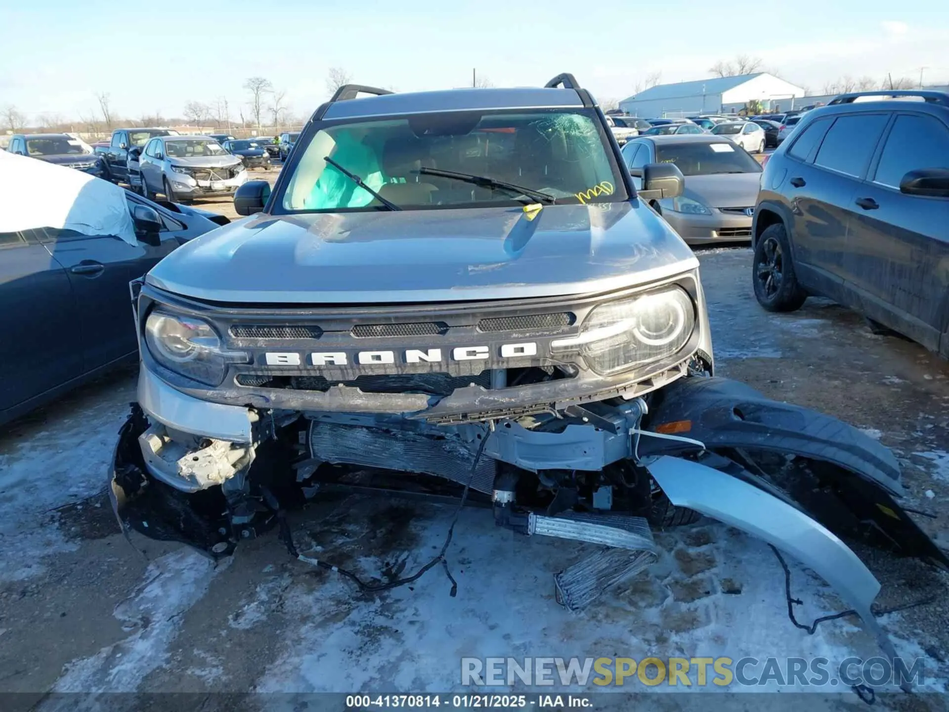 11 Photograph of a damaged car 3FMCR9B67NRE16834 FORD BRONCO SPORT 2022