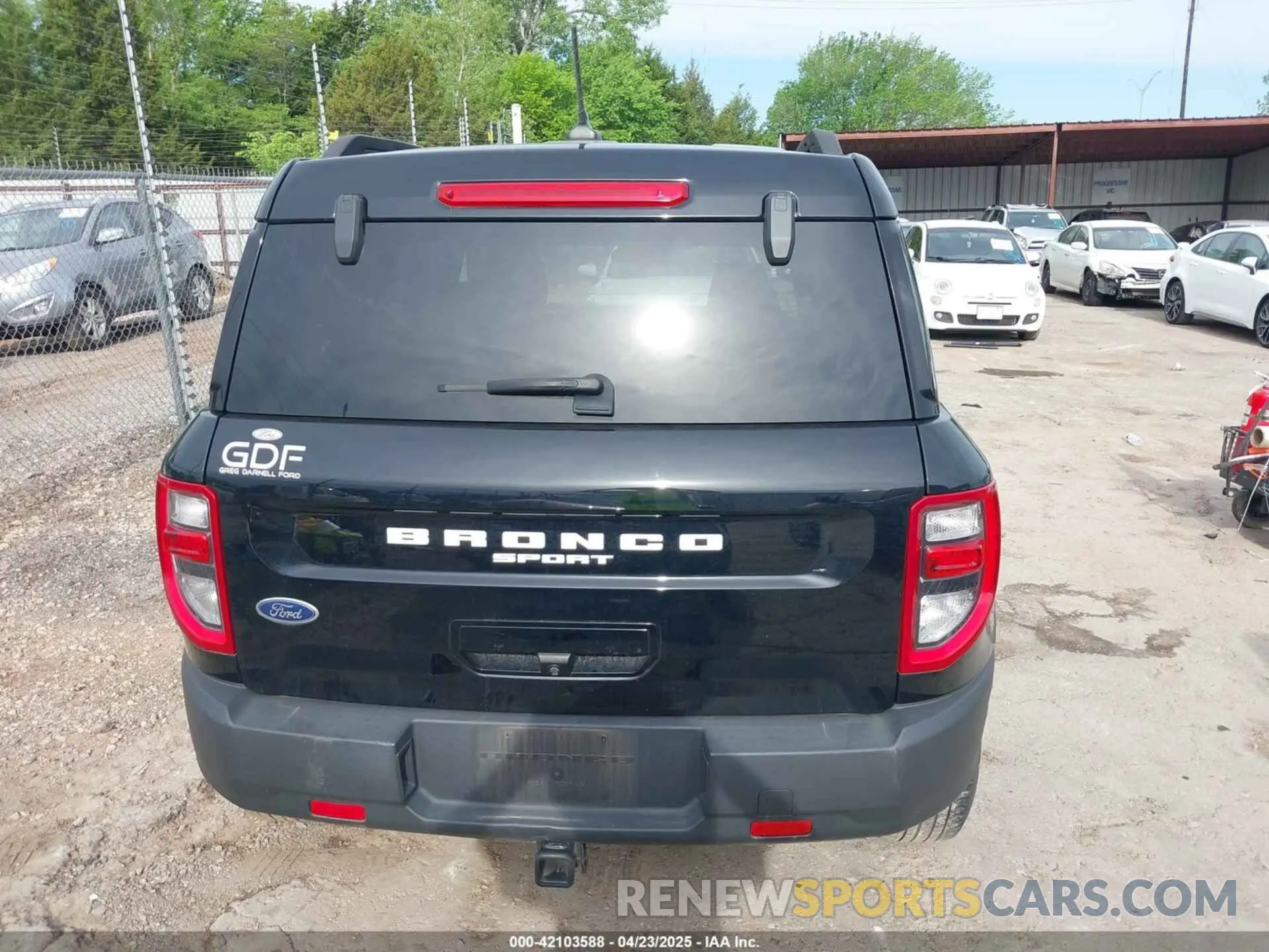 16 Photograph of a damaged car 3FMCR9B68NRD20484 FORD BRONCO SPORT 2022